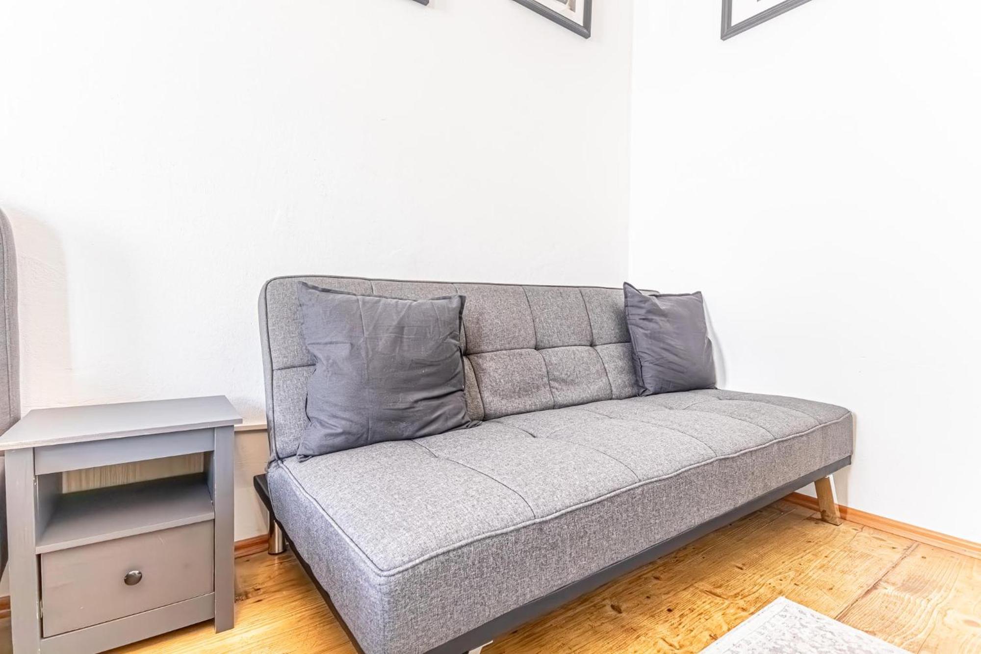 Stylish 1br Apartment- Near Westbahnhof U3&u6 Appartamento Vienna
