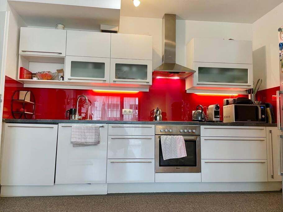 With Garden Near Schoenbrunn - 10 Min To Center Apartment