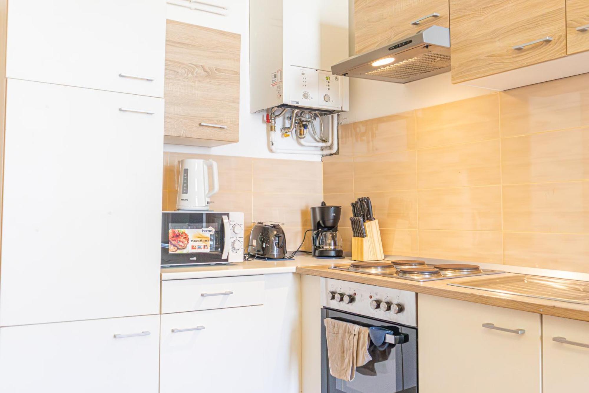 Spacious 3br Shared Apt. Comfortable And Roomy * Vienna