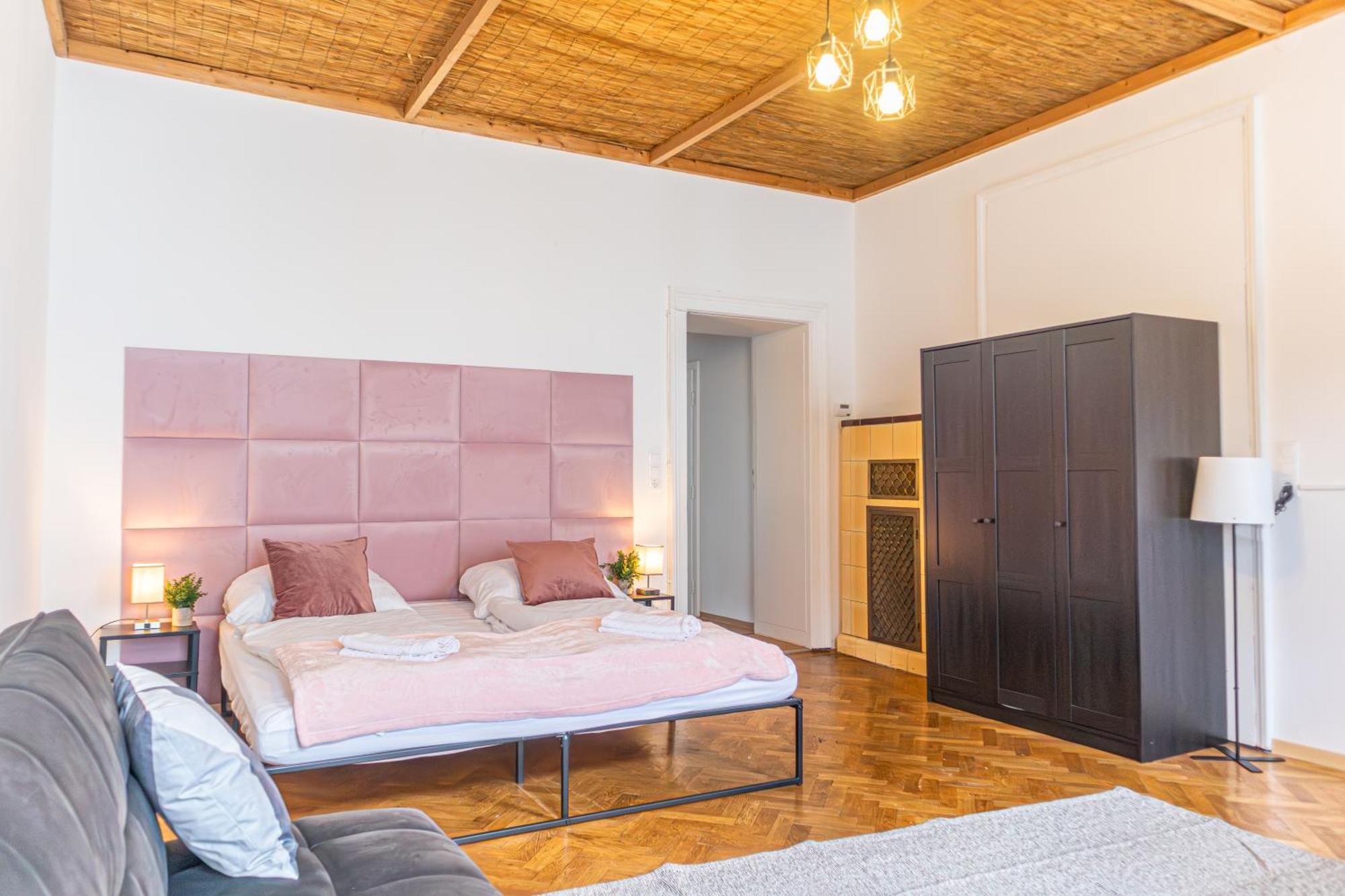 Spacious 3br Shared Apt. Comfortable And Roomy * Vienna