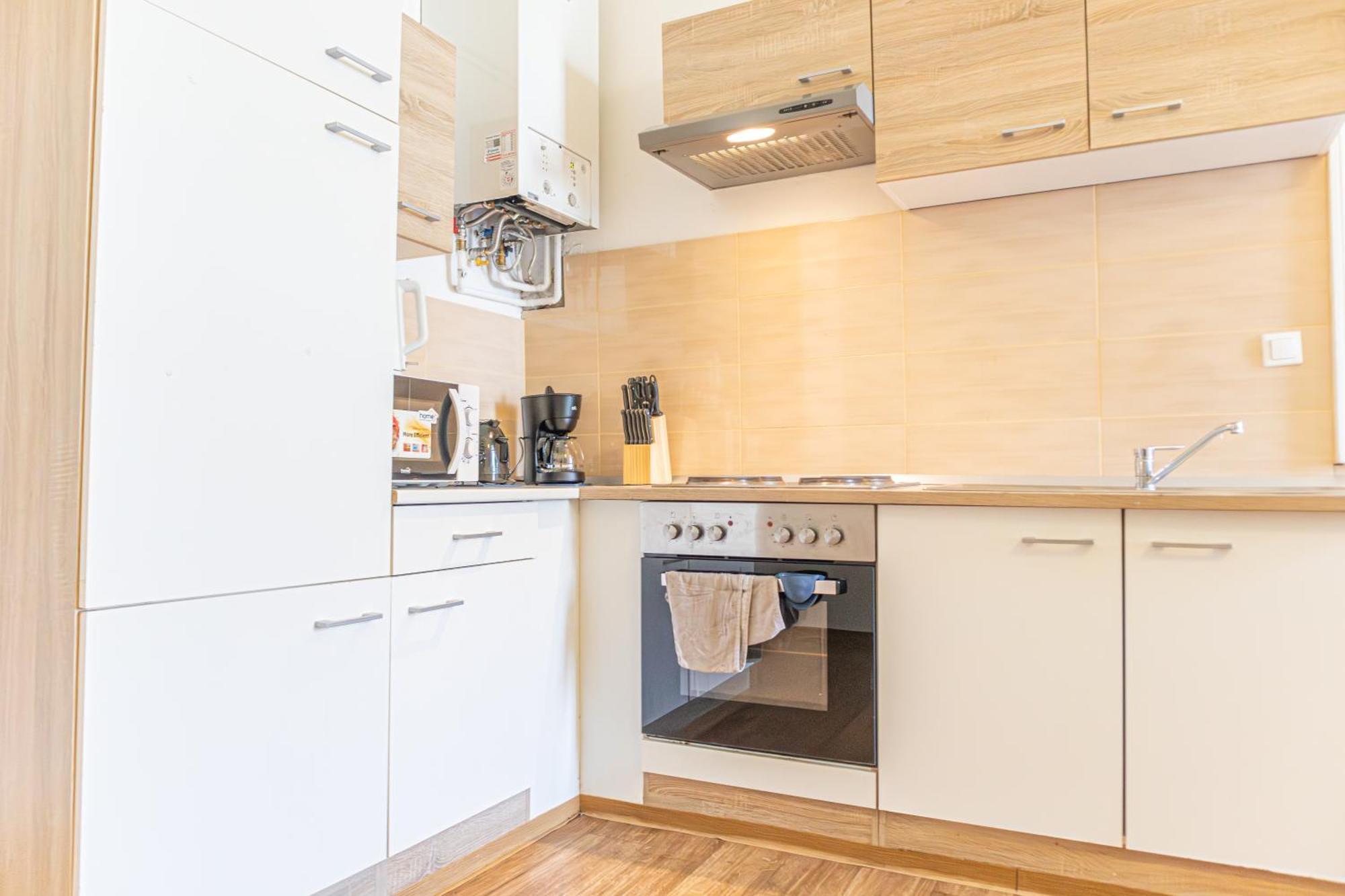 Apartment Spacious 3br Shared Apt. Comfortable And Roomy