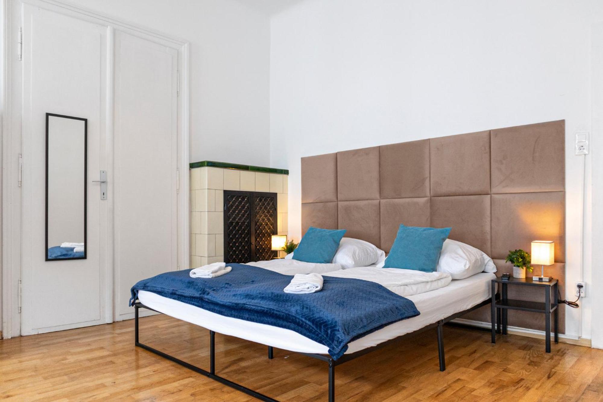 Spacious 3br Shared Apt. Comfortable And Roomy Apartment *