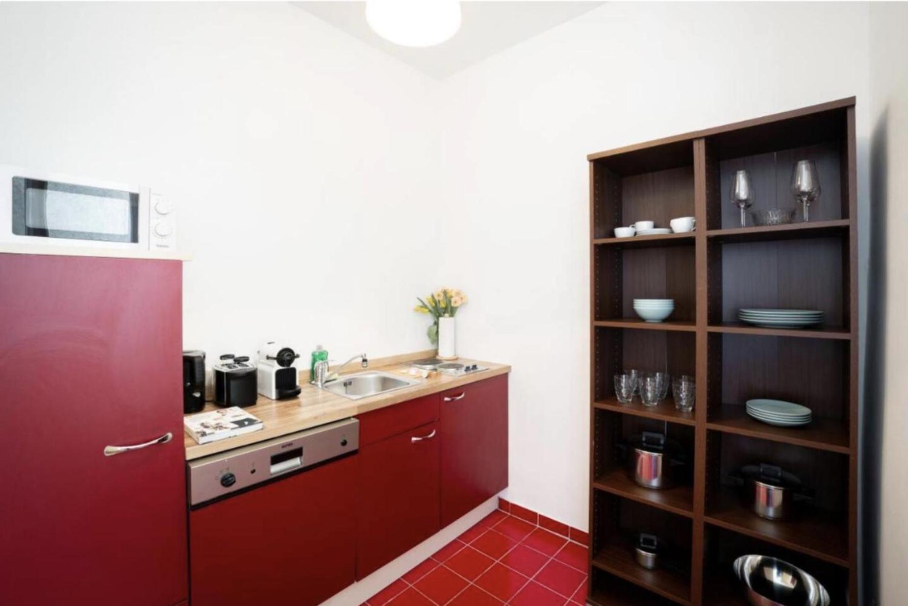 Calm 60m2 Flat Close To Center - Free Parking Appartamento *