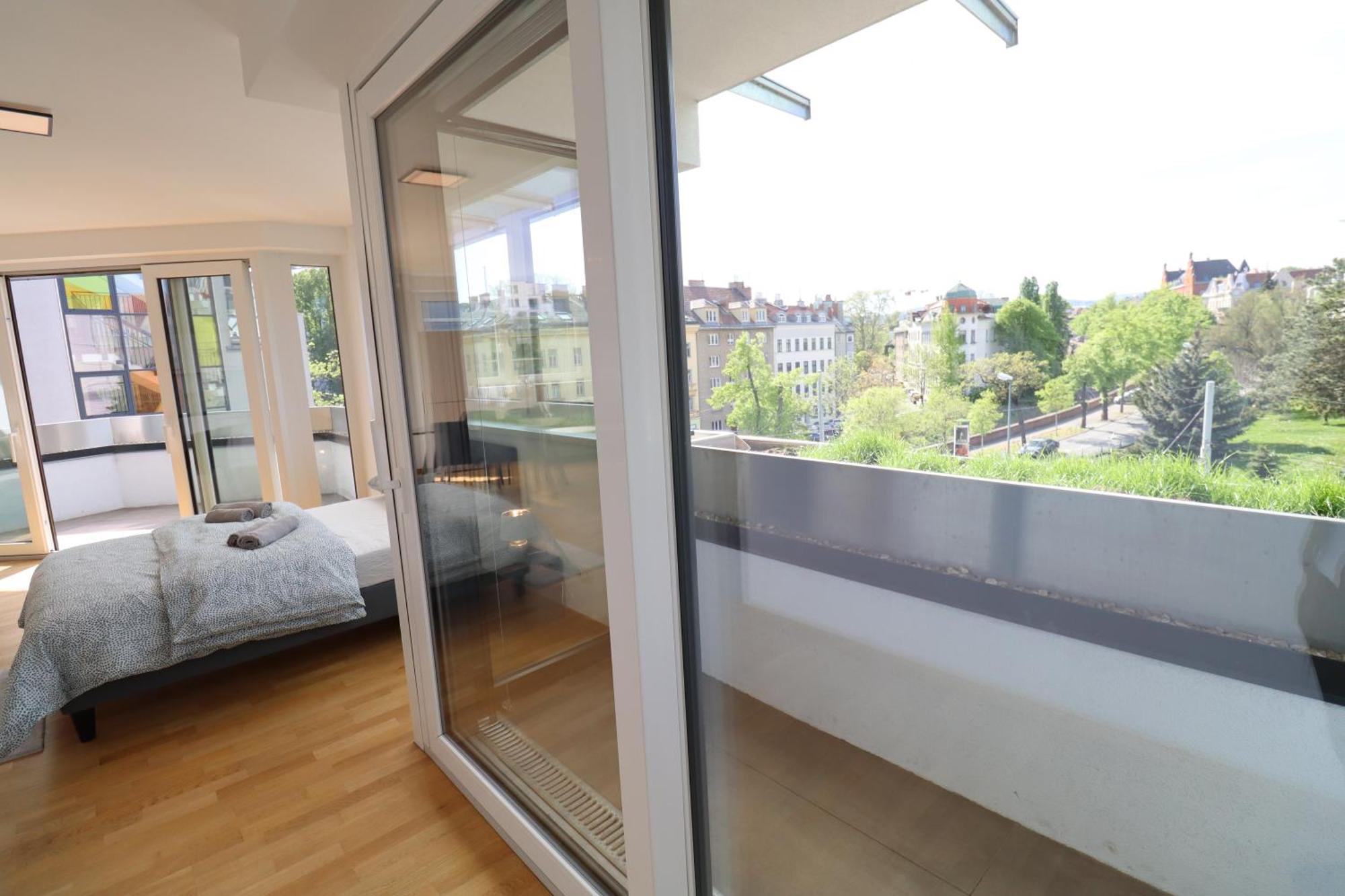 Wohnflair Mit Balkon T25 * Wien