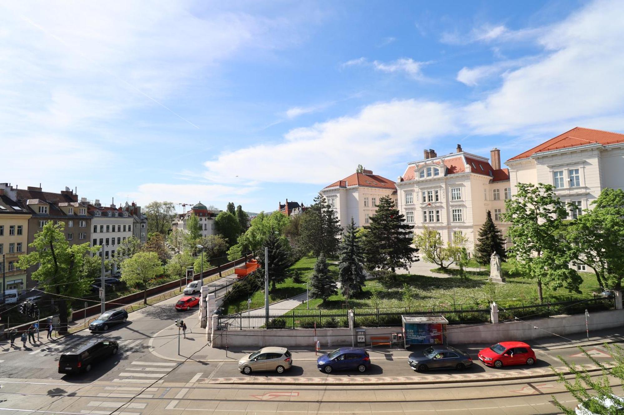 Apartment Wohnflair Mit Balkon T25 Wien