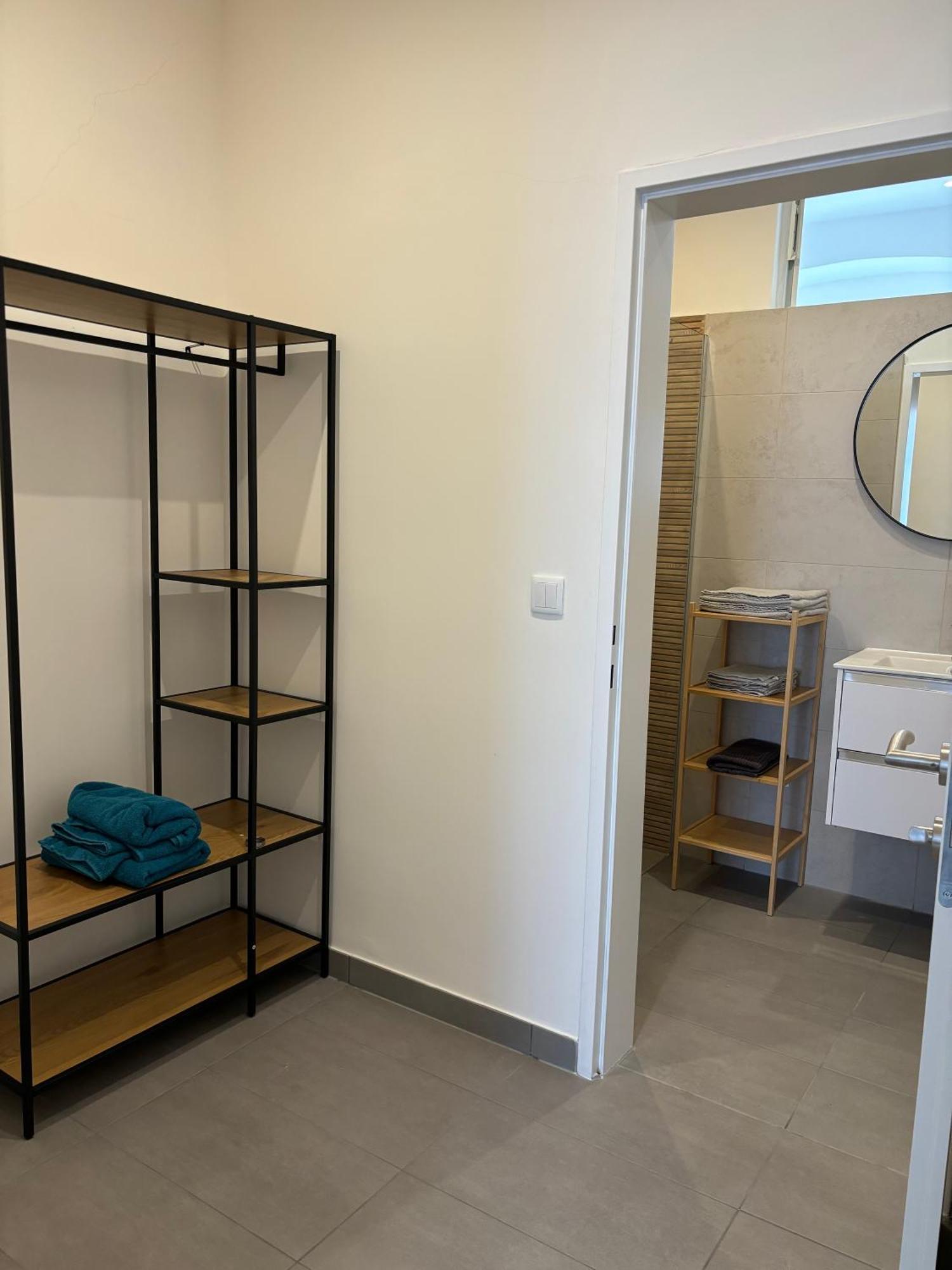Traumhafte Fuer 3, Grosszuegig, Walk In Dusche Apartment