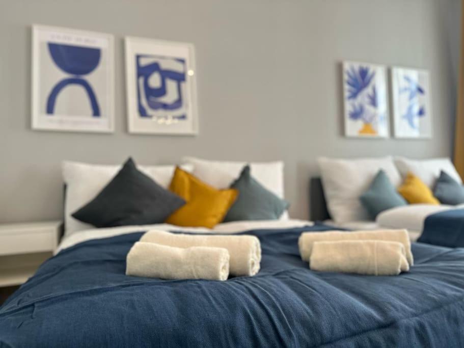 Apartment 5 Bedroom I Winter Garden I Near Metro *