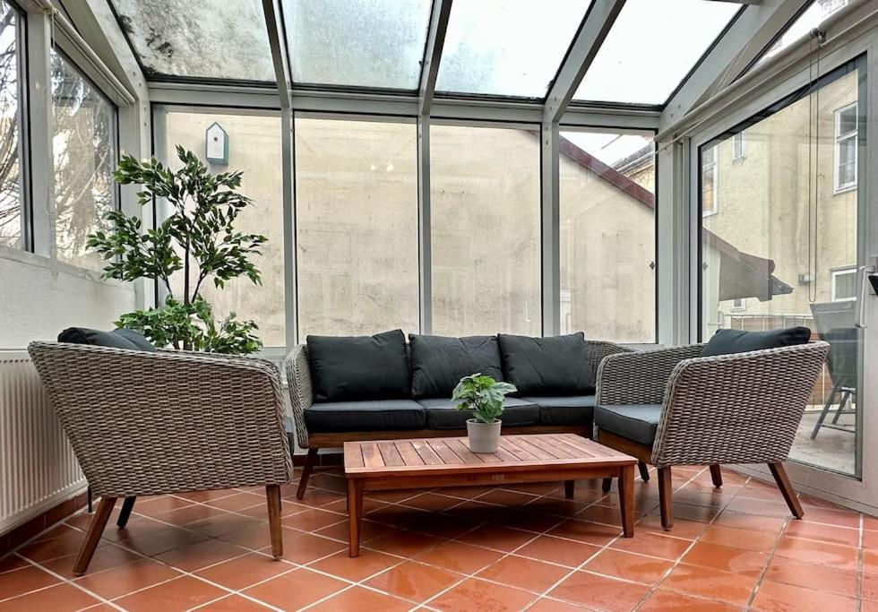 5 Bedroom I Winter Garden I Near Metro Apartment Vienna