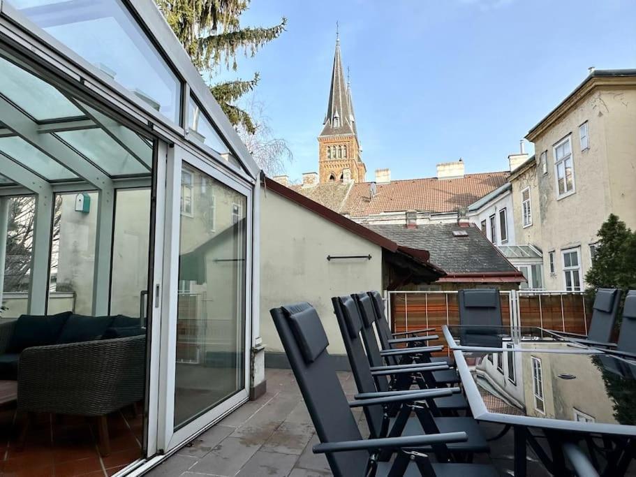 5 Bedroom I Winter Garden I Near Metro Apartment Vienna