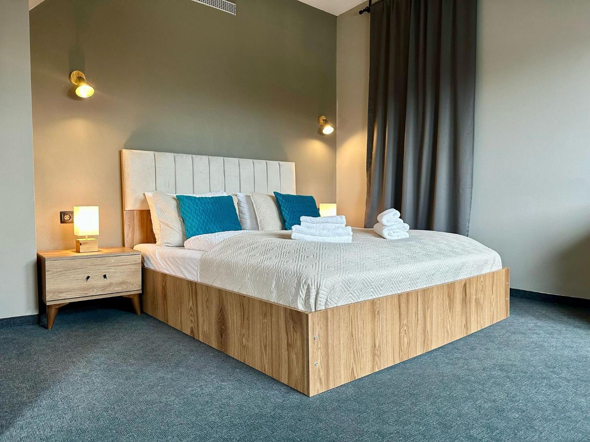 Hotel George 4*