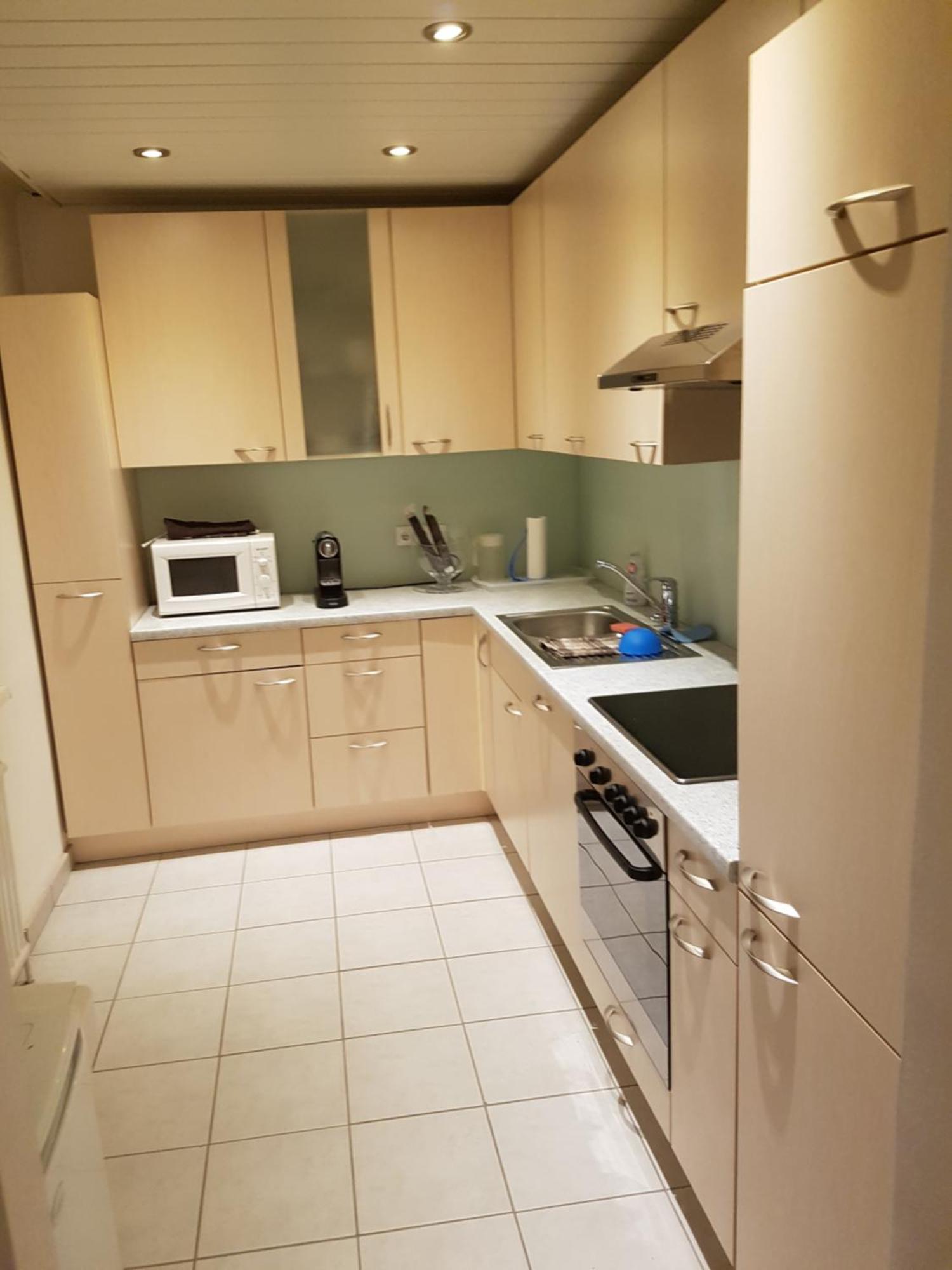 Esslinger Hauptstr Spacious With Loggia