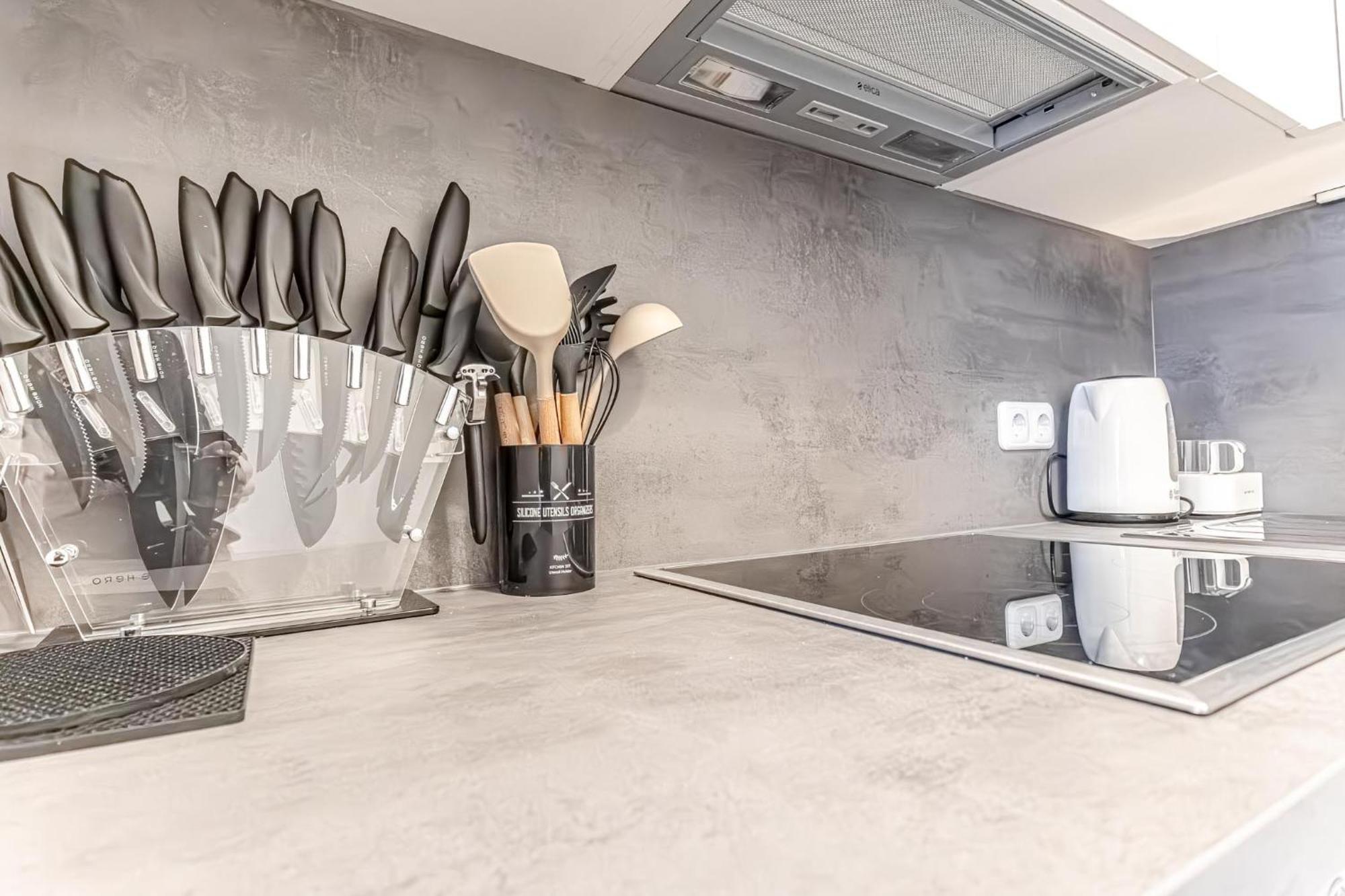 Appartamento Chic 1br And 1lr With Kingbed, 9 Min To Center Via Metro Vienna