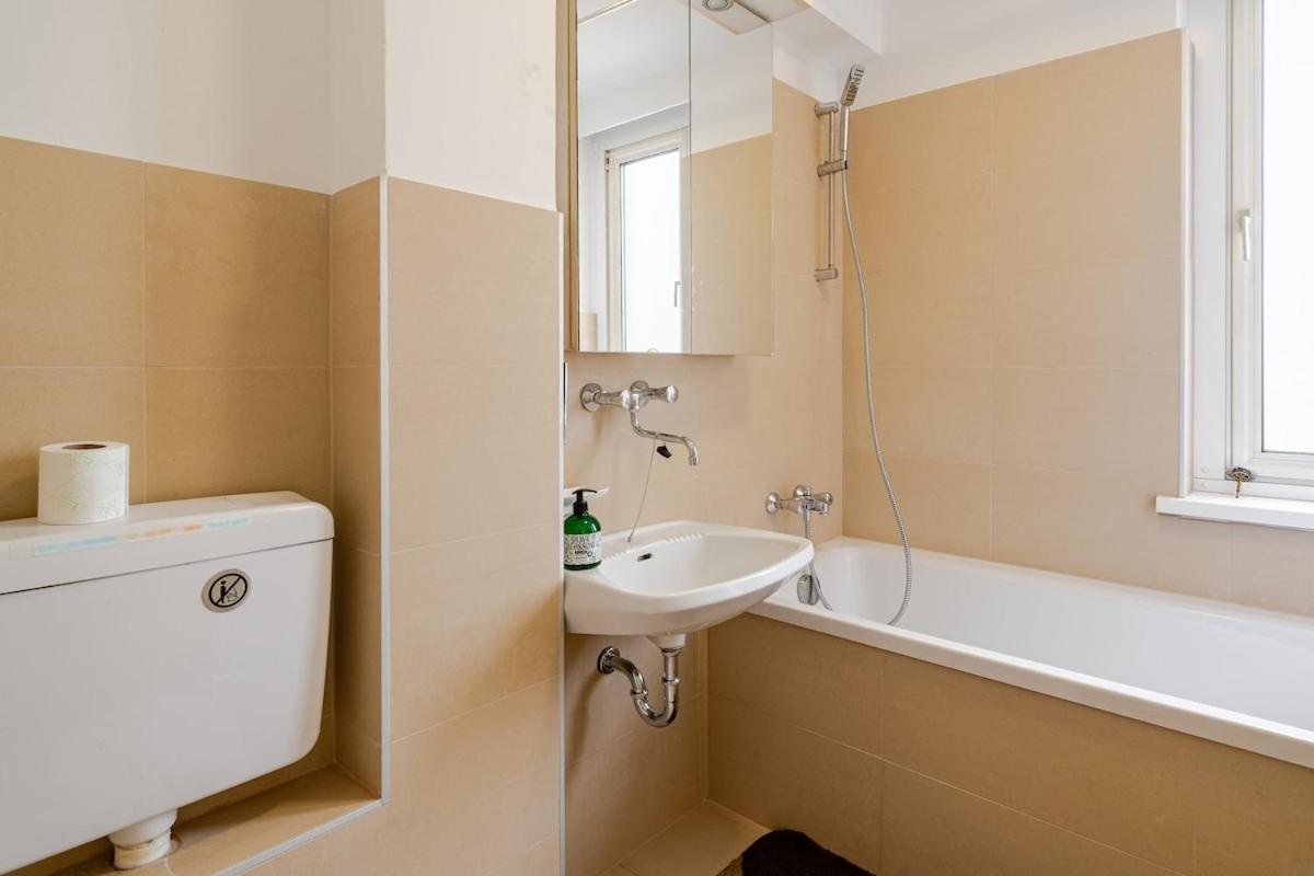 Appartamento 10 Minutes To Centre And Next To Hbf And Easy From Airport *
