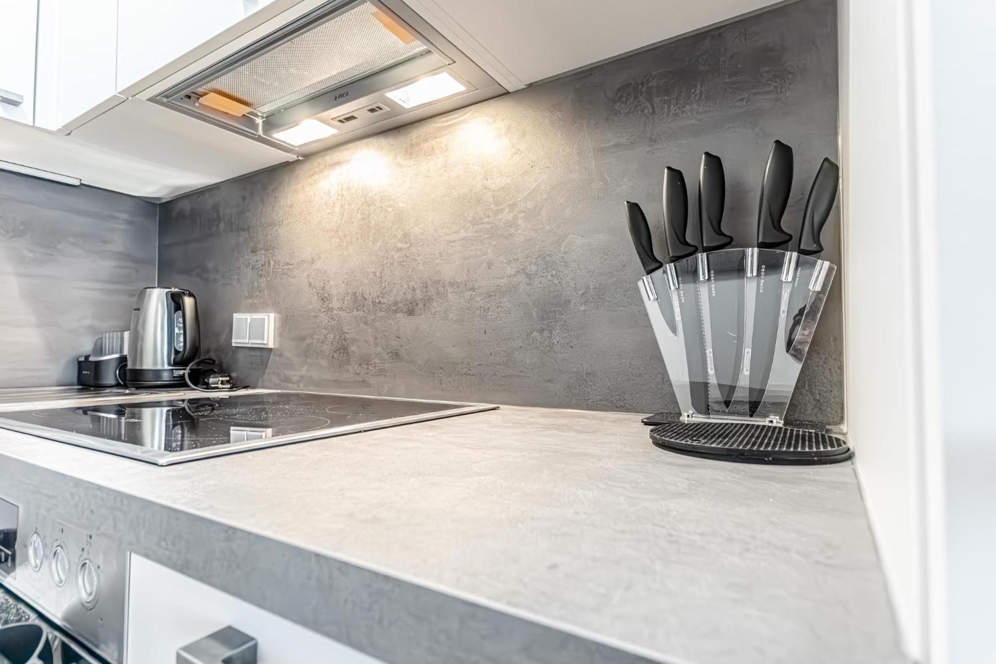Charming 1br, Steps From Reumannplatz U1