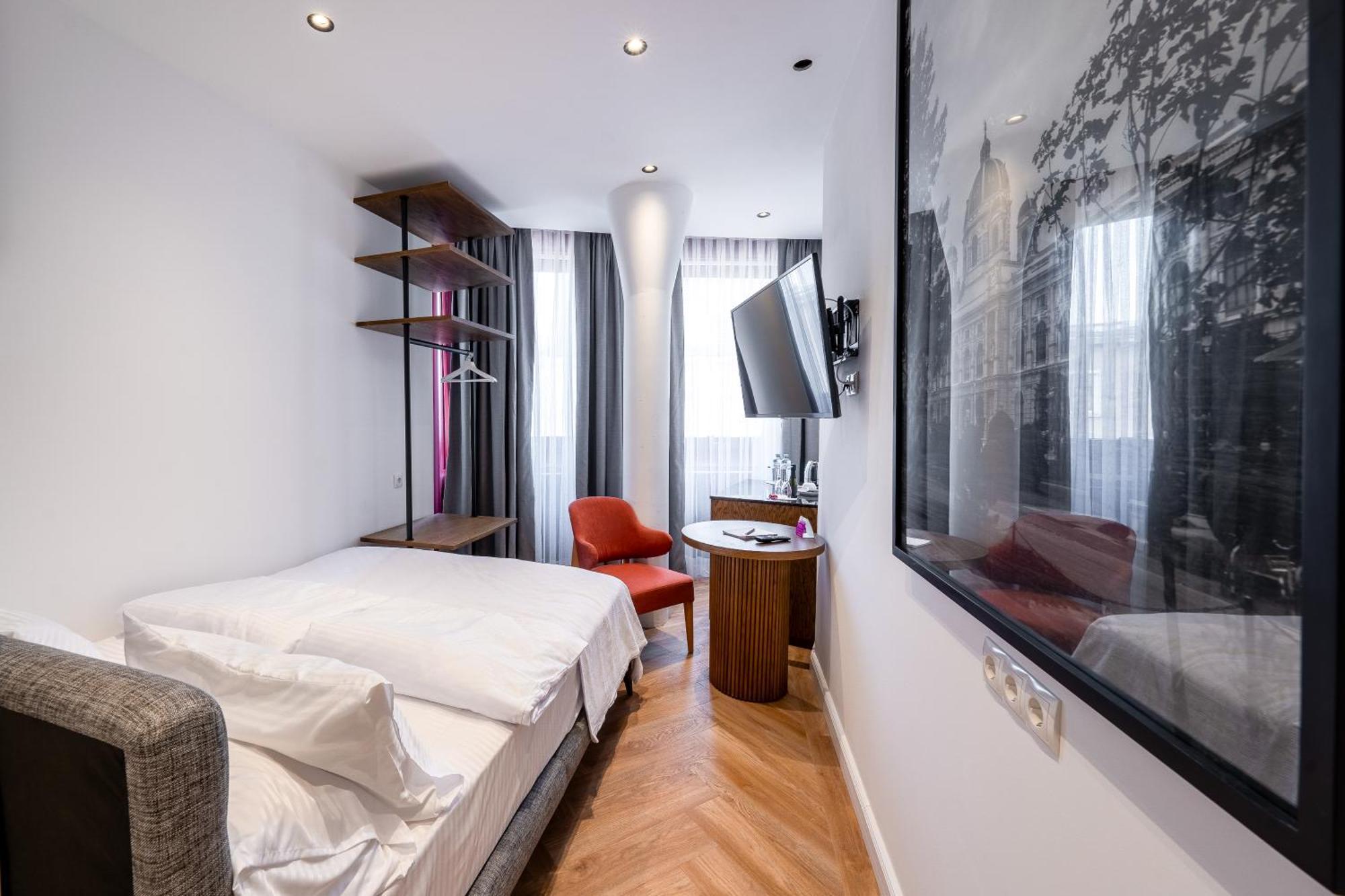 Aparthotel Lights - Domenig By Kent Viena
