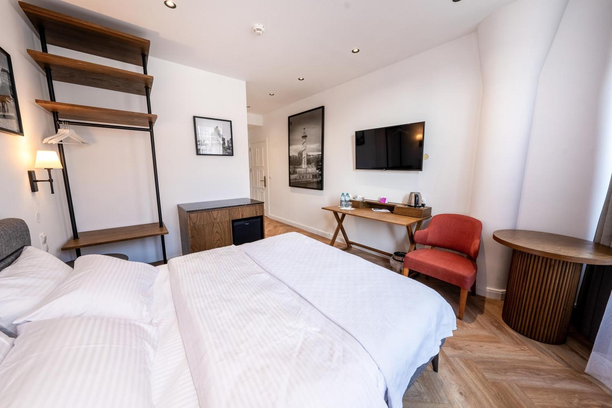 Aparthotel Lights - Domenig By Kent Viena