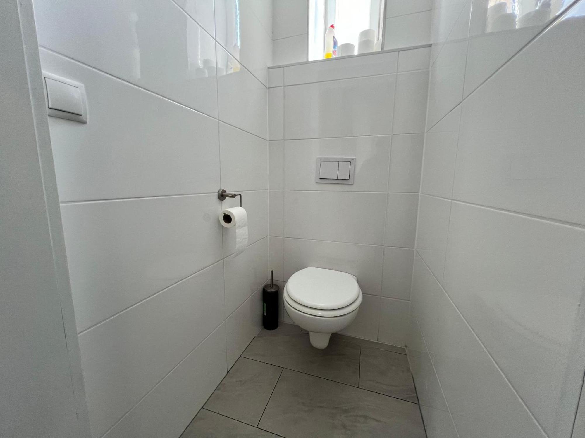 Cozy 4br Shared Apt.- Near U3/zippererstrasse