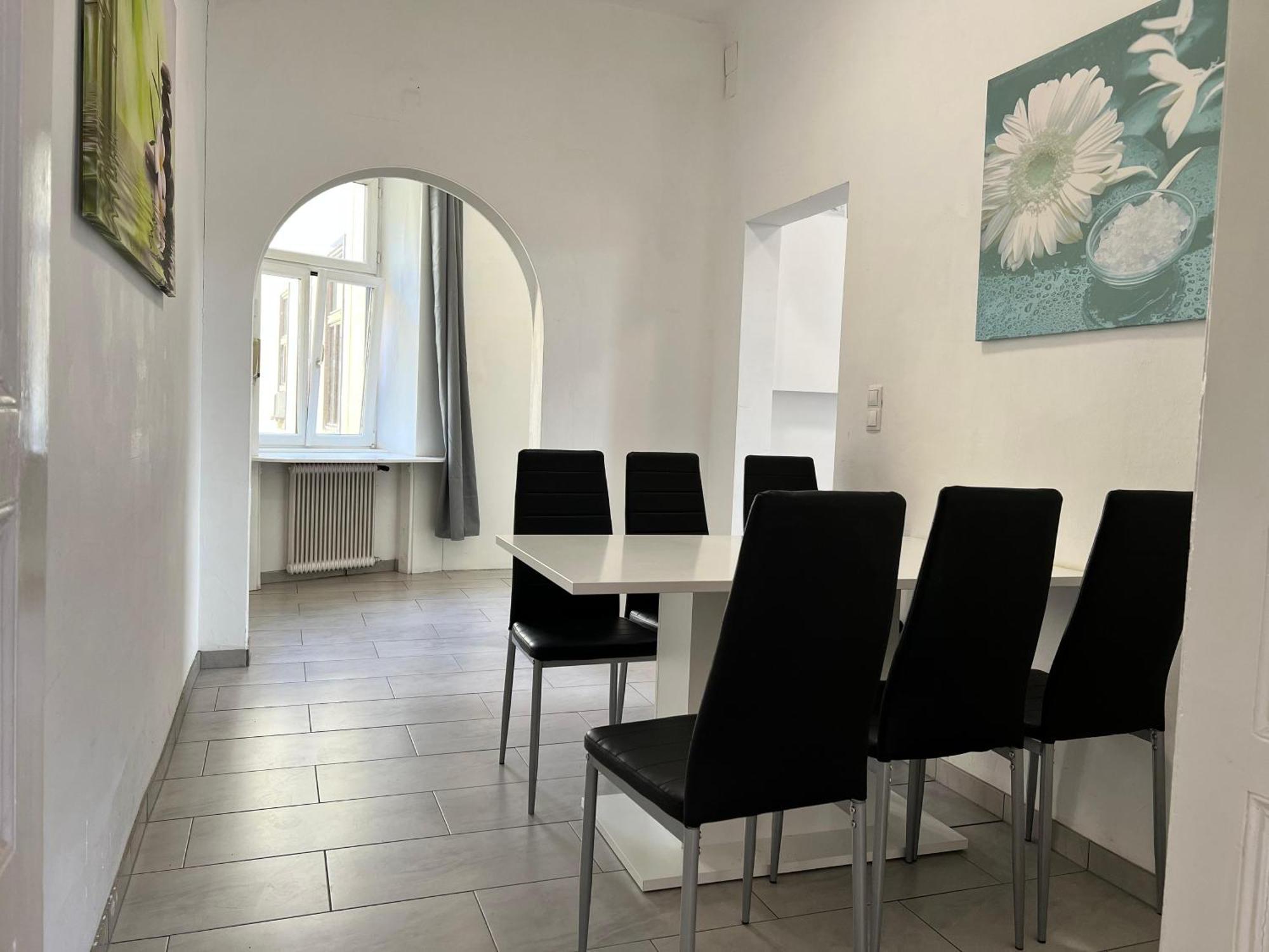 Apartment Cozy 4br Shared Apt.- Near U3/zippererstrasse Vienna