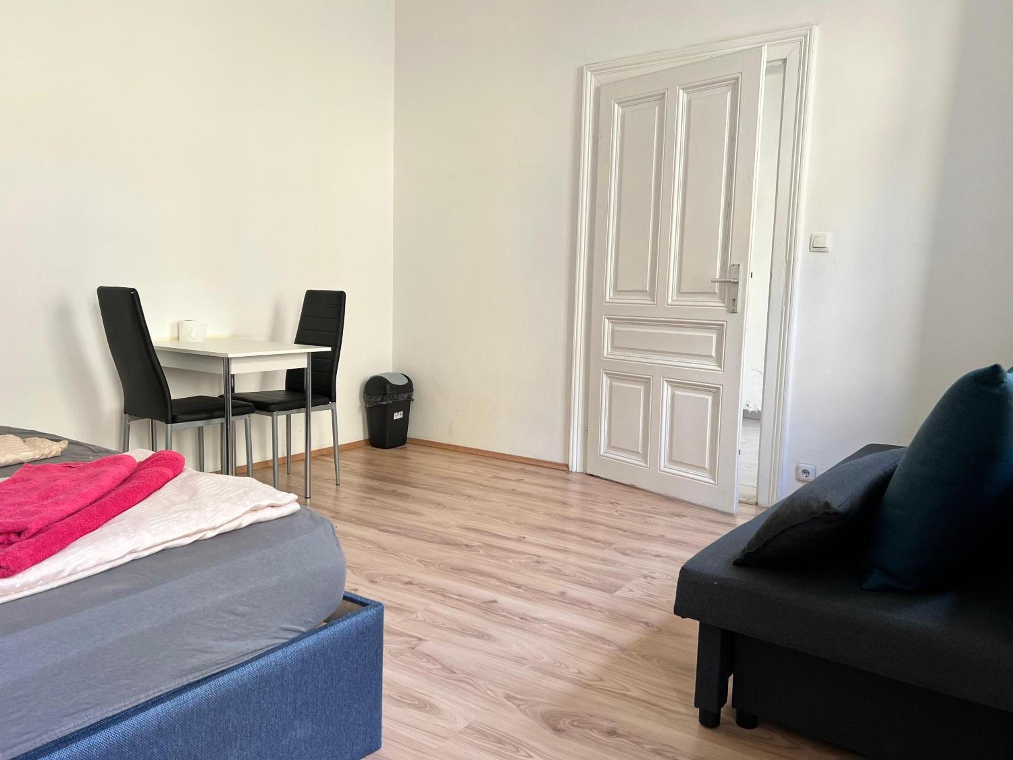 Apartment Cozy 4br Shared Apt.- Near U3/zippererstrasse *