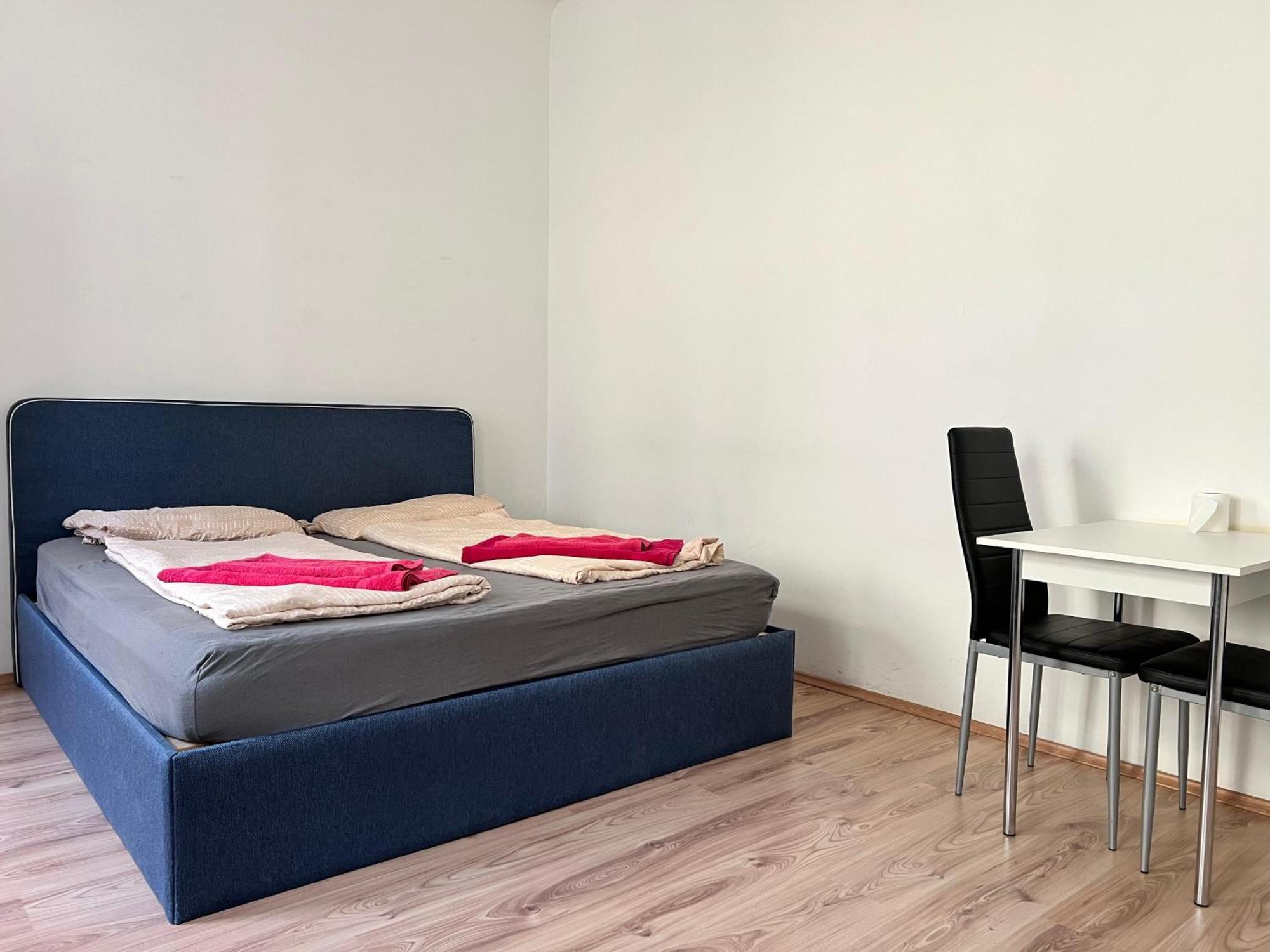 Apartment Cozy 4br Shared Apt.- Near U3/zippererstrasse *