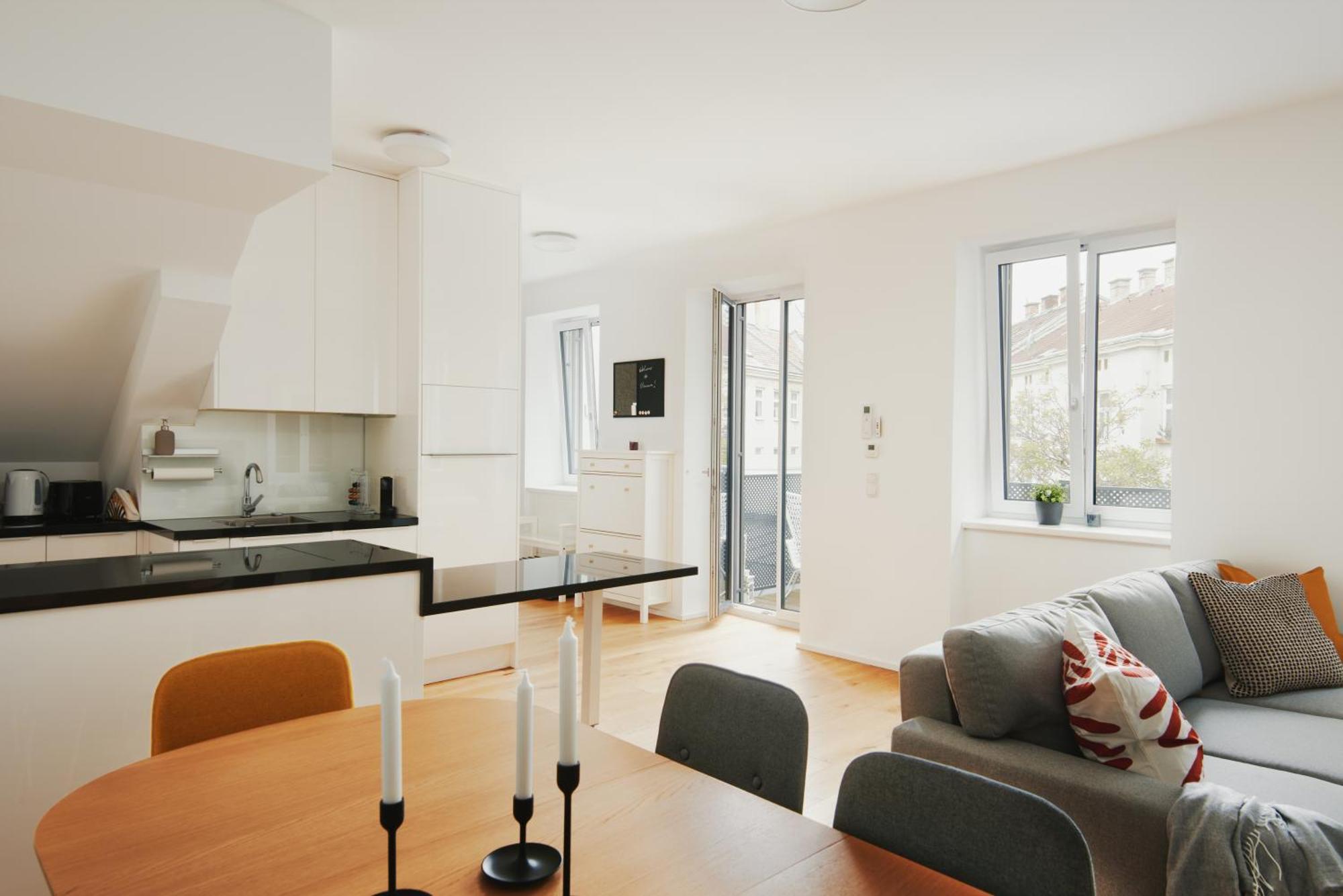 New Spacious Ultra-modern In Westbahnhof Vienna