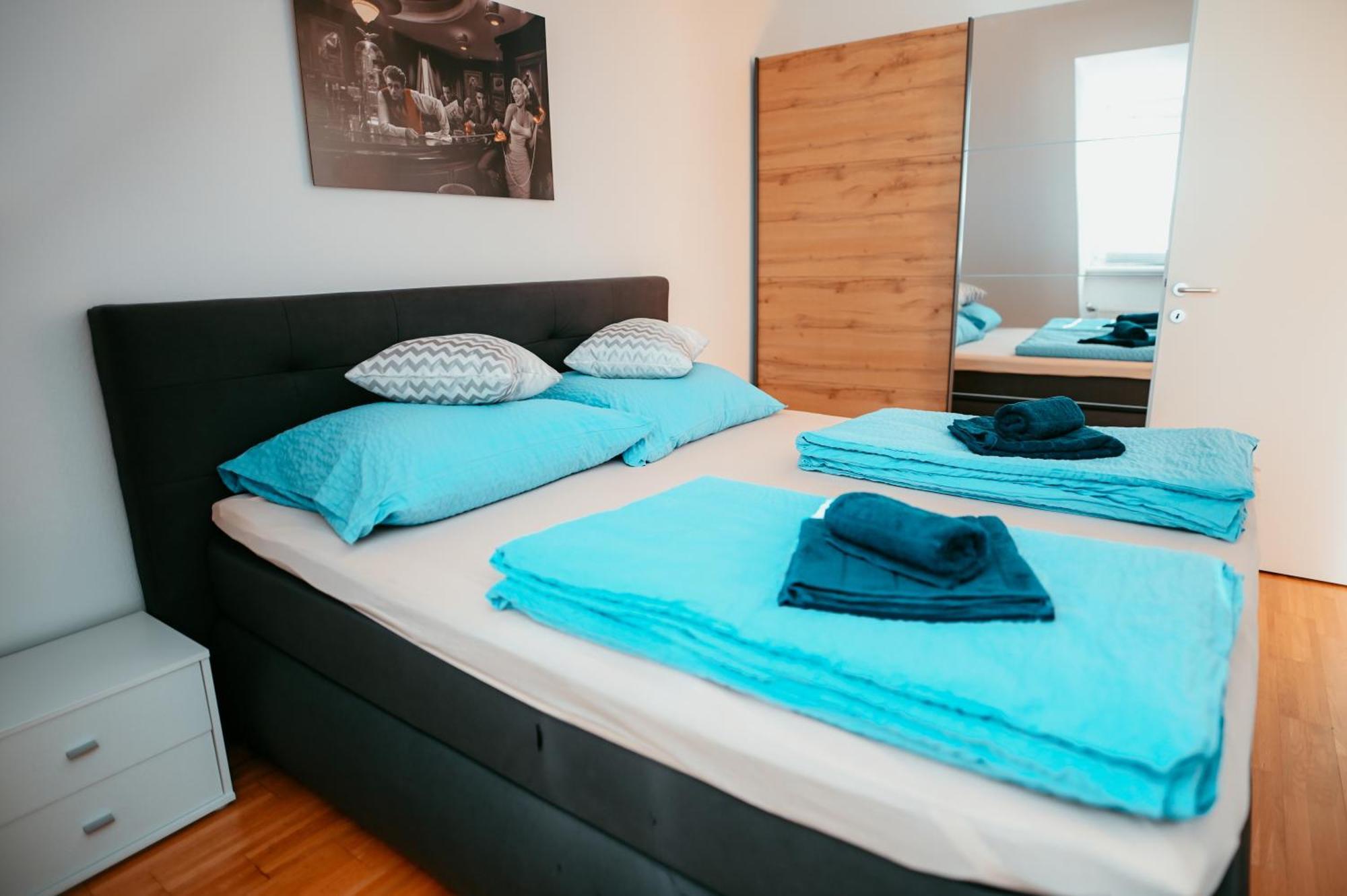 Apartment Deluxe *