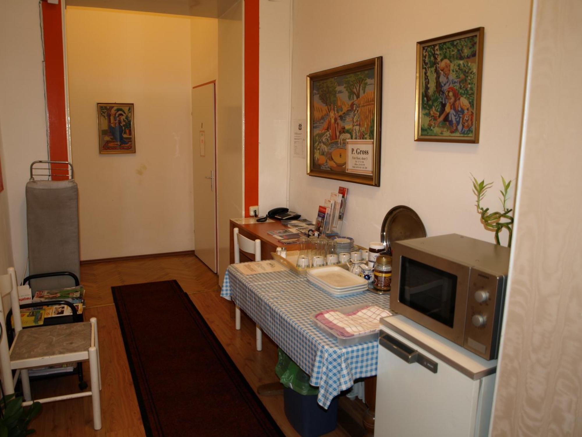 Bed & Breakfast Gross 2*