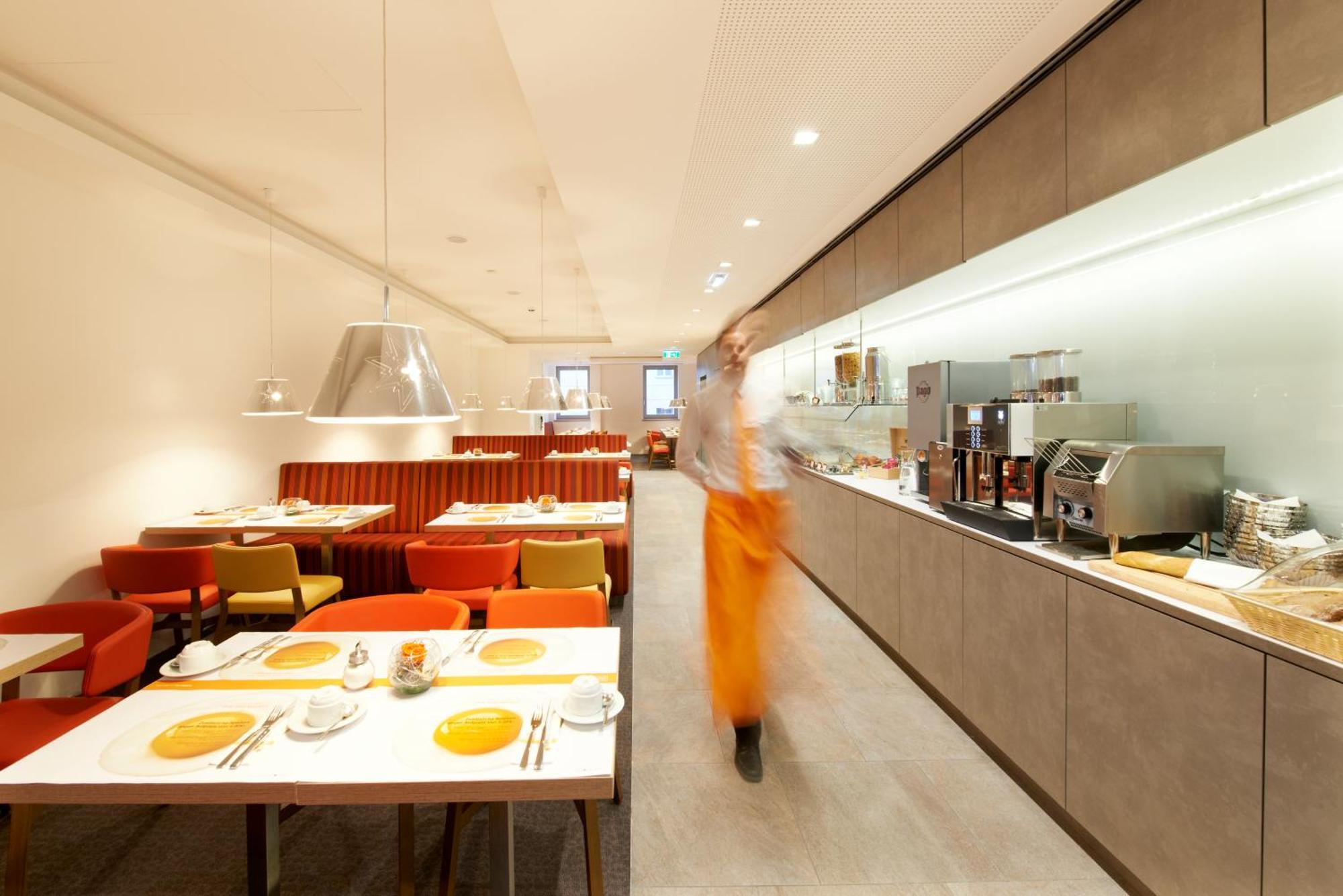 Simm's - Cityhotel Next To Metro U3 4* Vienna