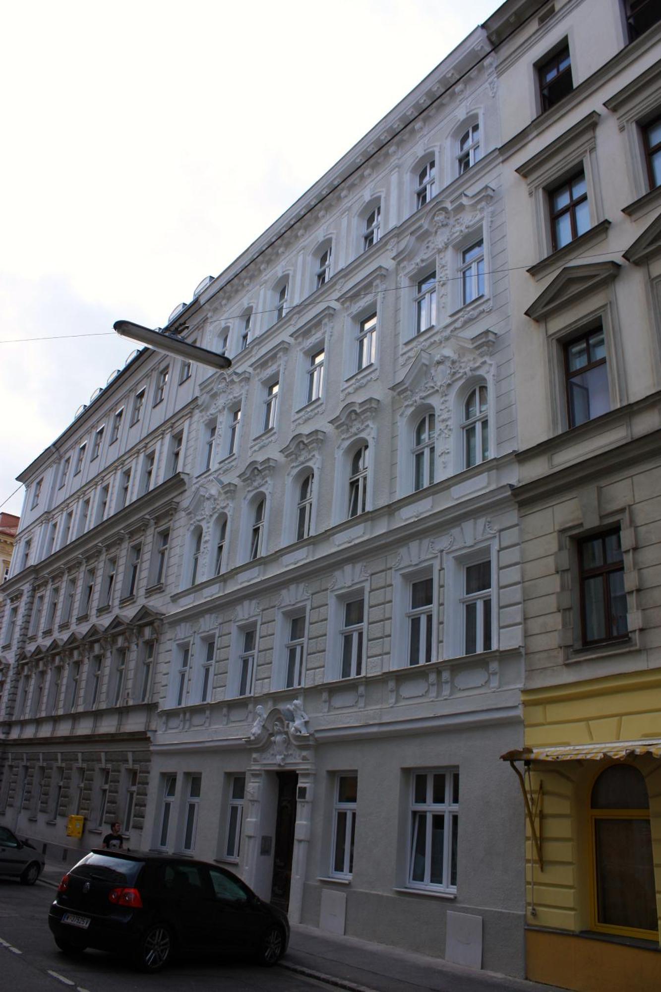 Your Abroad Apartment *