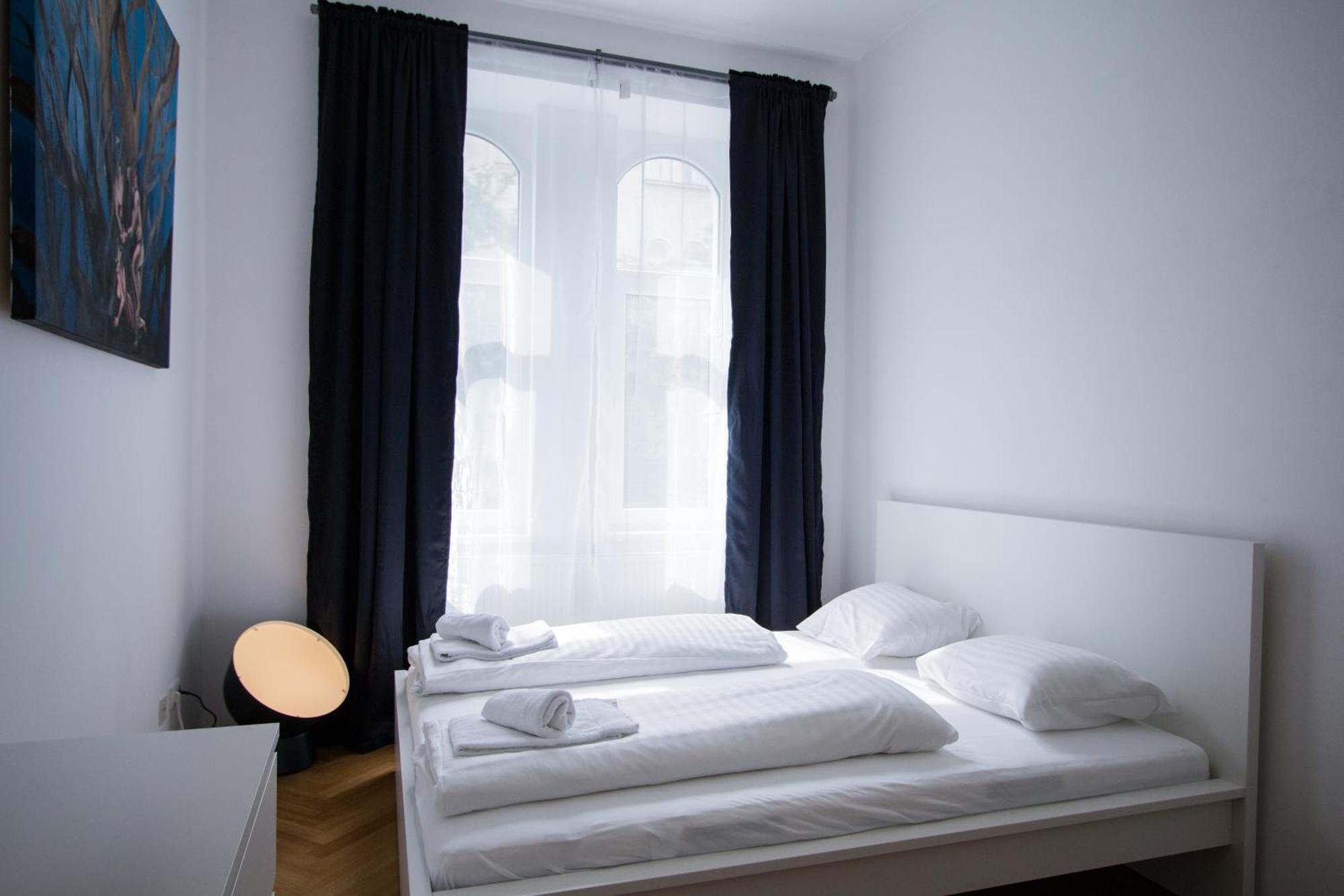 Porzellangarten I Contactless Check-in Apartment Vienna