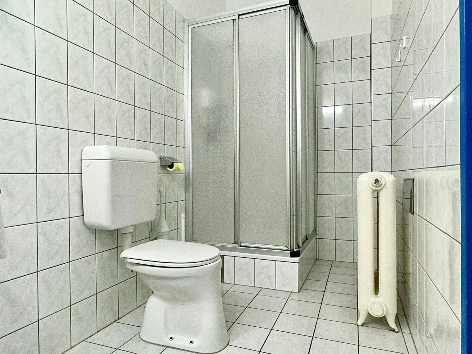 Hotel Very Central, 5 Min To Center, Self Check In Vienna