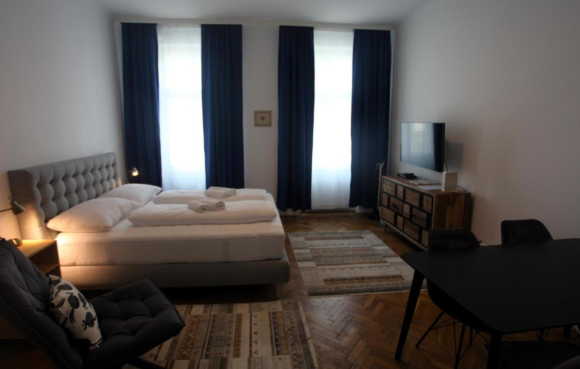 Schoene Dreizimmerwohnung Direkt Am Augarten Appartamento Vienna