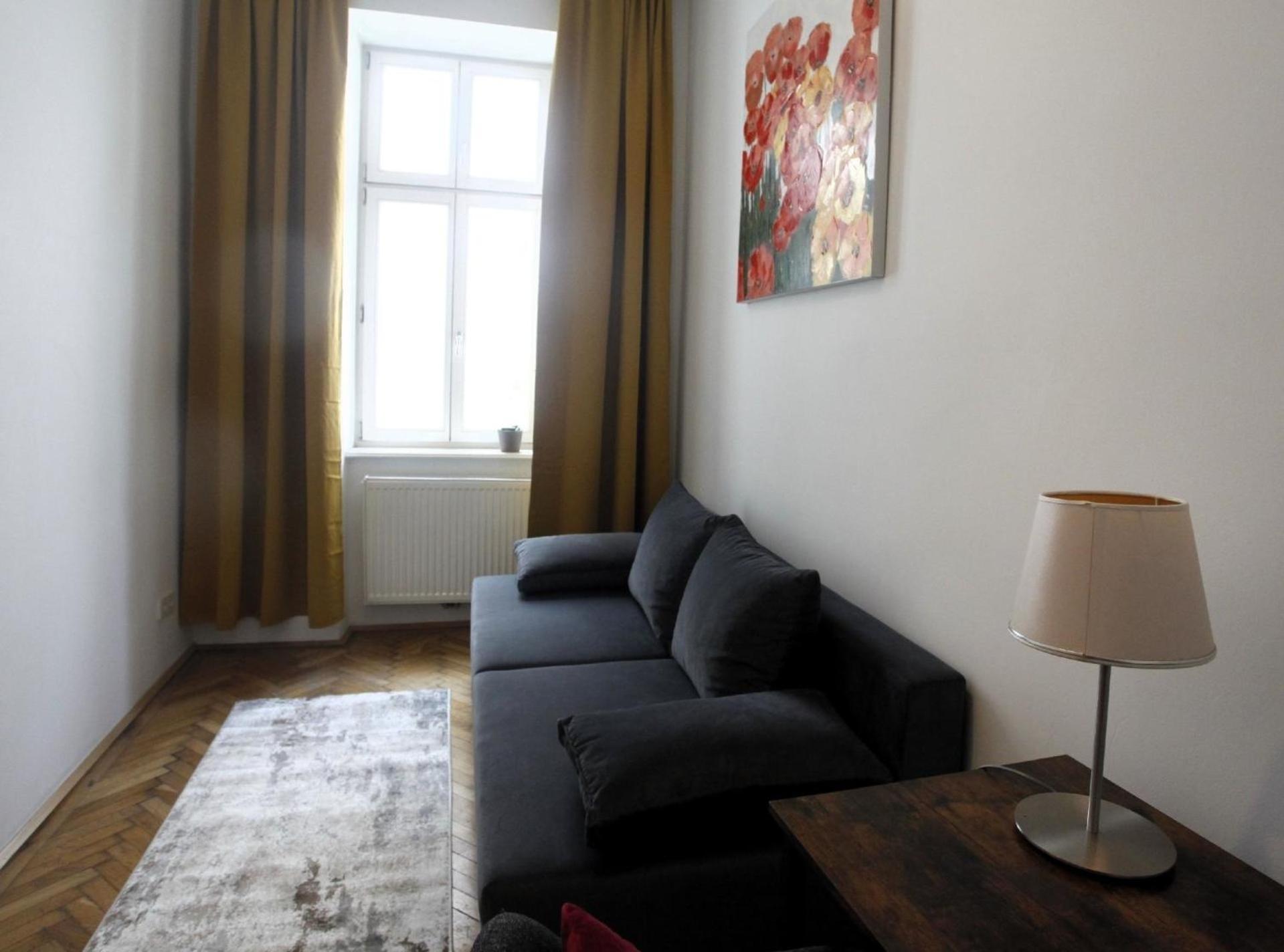 Schoene Dreizimmerwohnung Direkt Am Augarten Appartamento Vienna