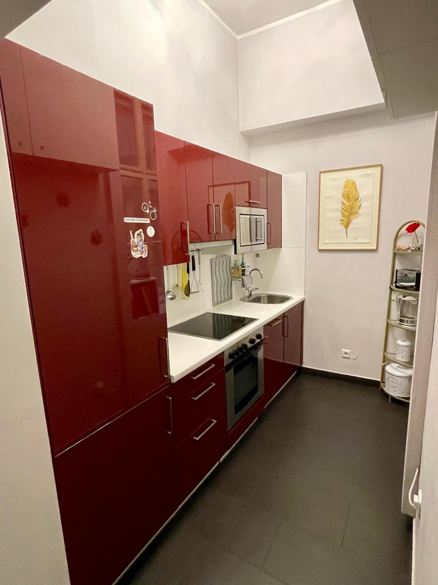 Apartment Feel At - Self Check In