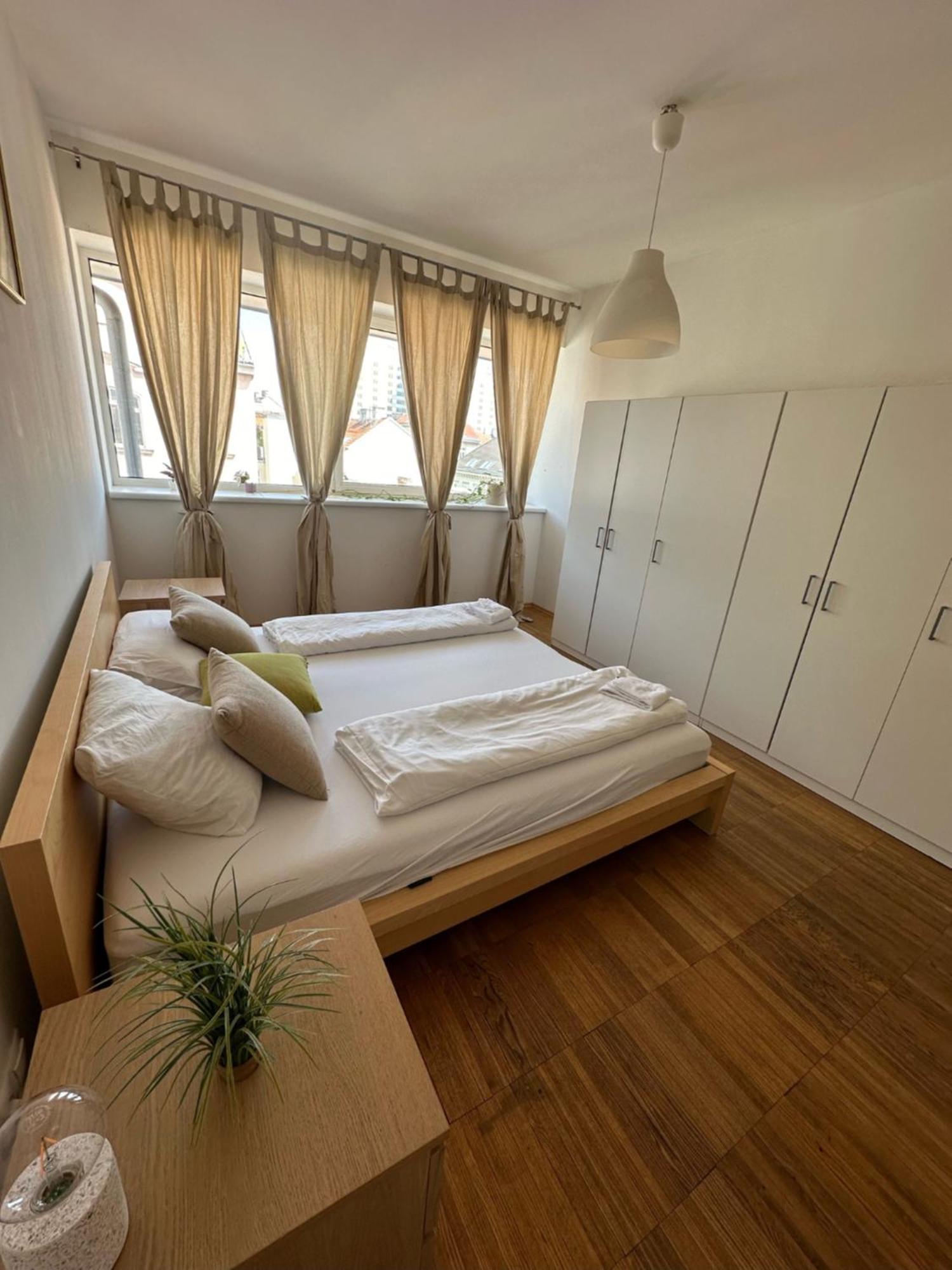 Rennweg Apartment