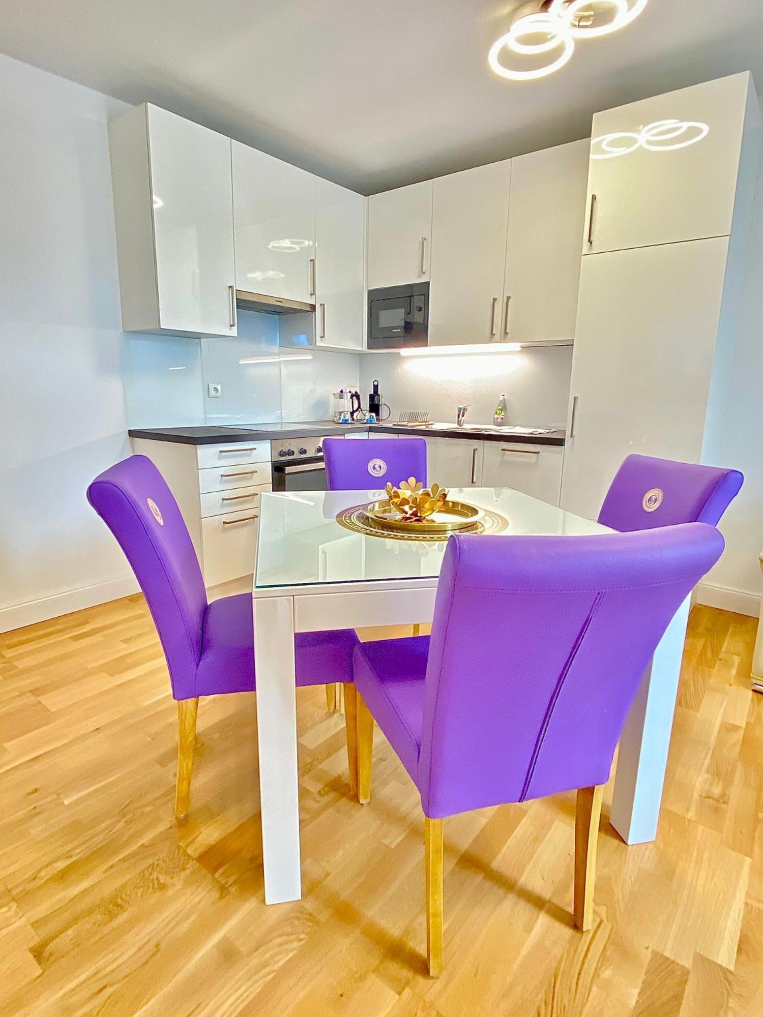 Steiner Residences Nestroyplatz Apartment
