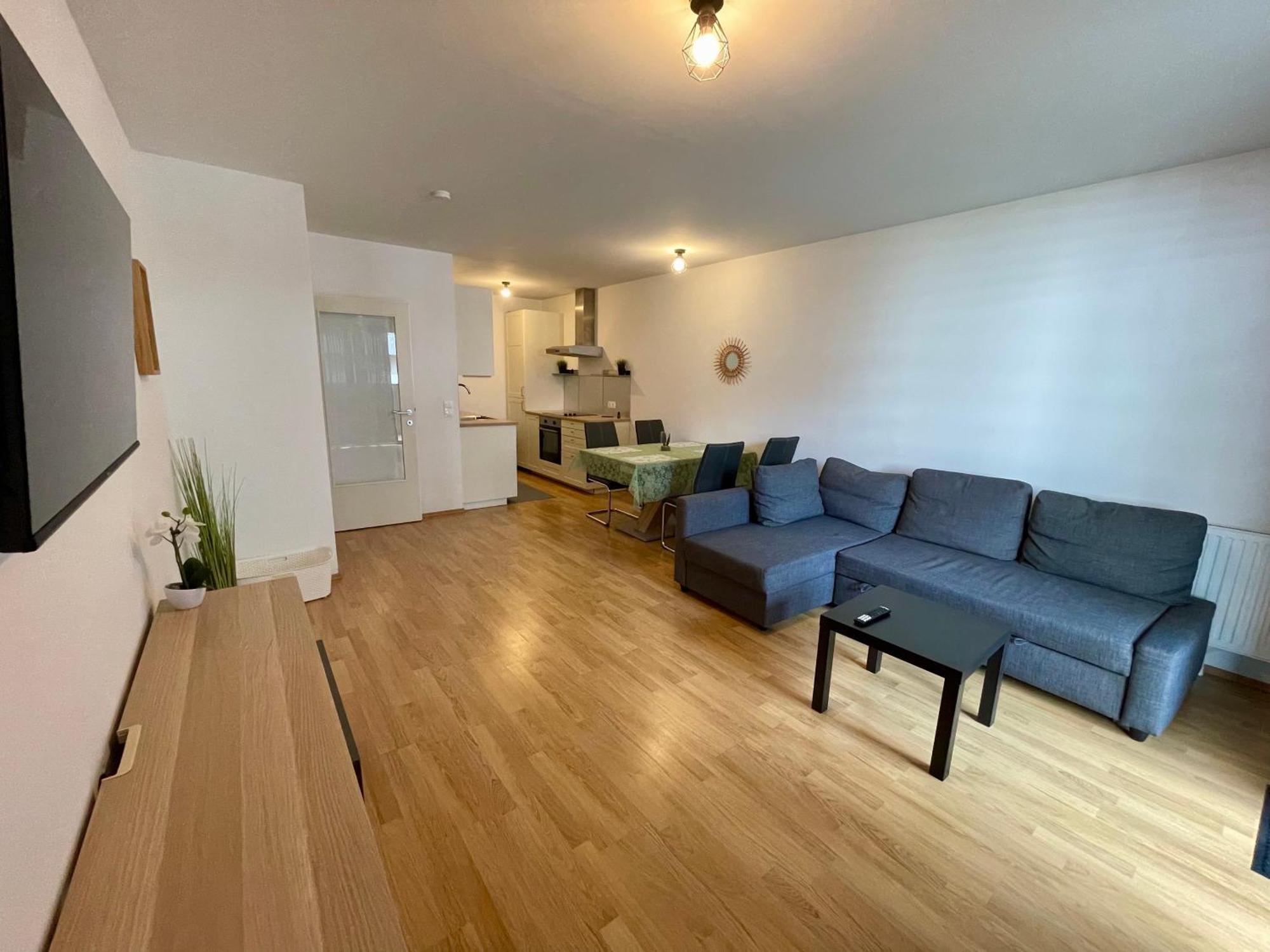 Apartamento Spacious 1br With Balcony Above Citygate Shopping Complex With Metro Access *