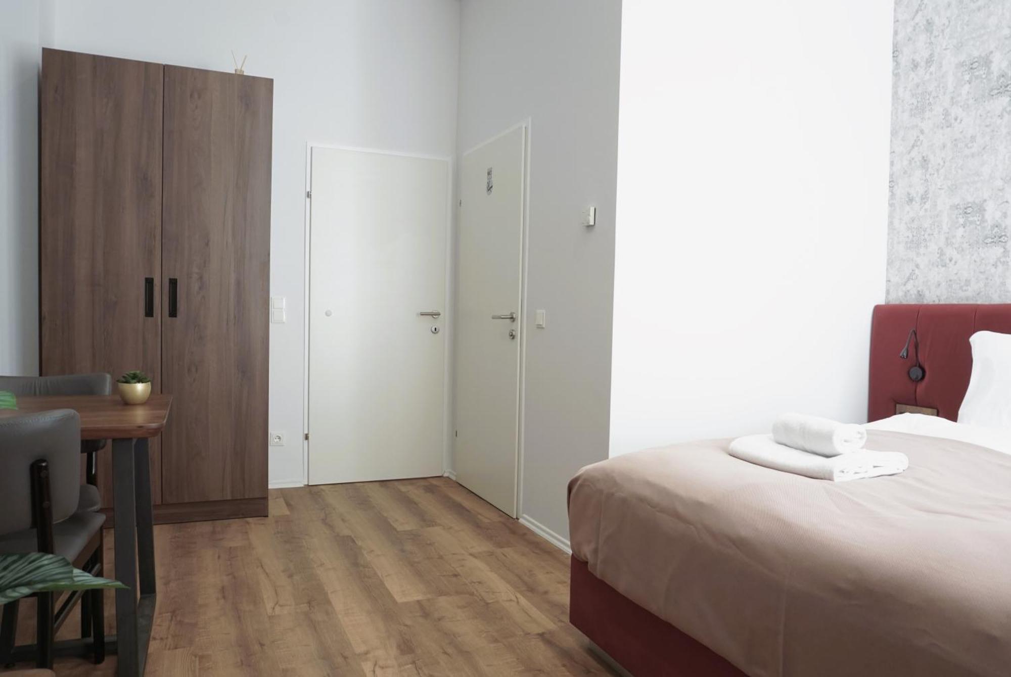 Apartment Viva La *