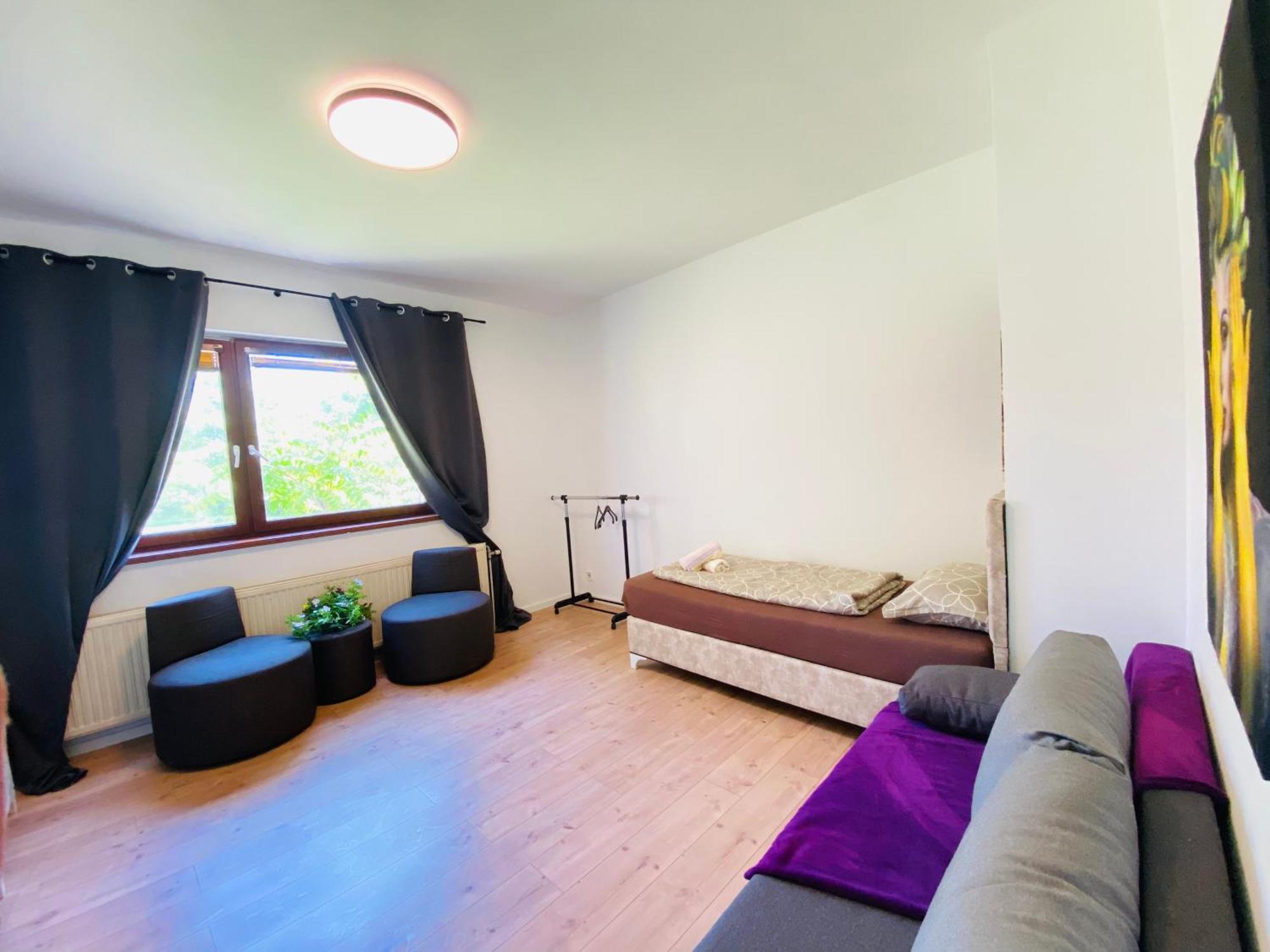 Family House In Am Schopfwerk Area * Vienna
