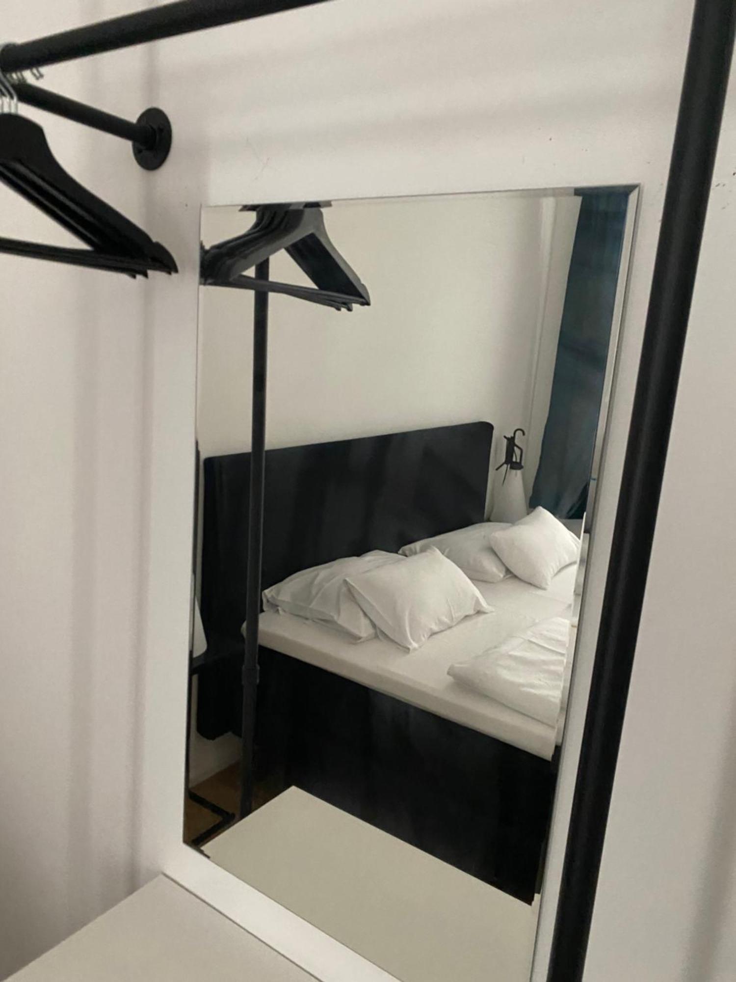 Design In The Centre Of Apartment *