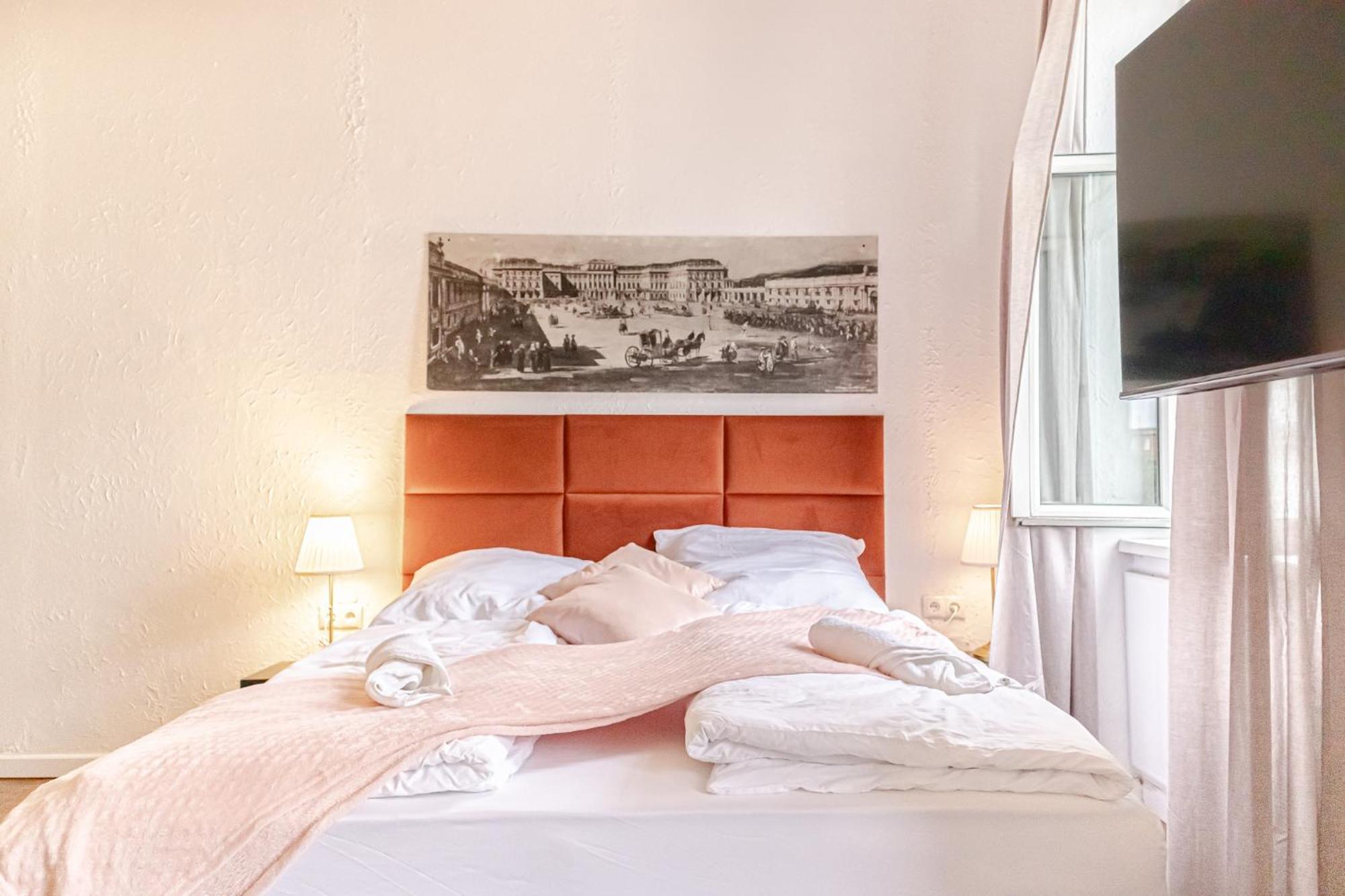 Friendly 2br Apt- Near U6 Station Am Schoepfwerk Apartment