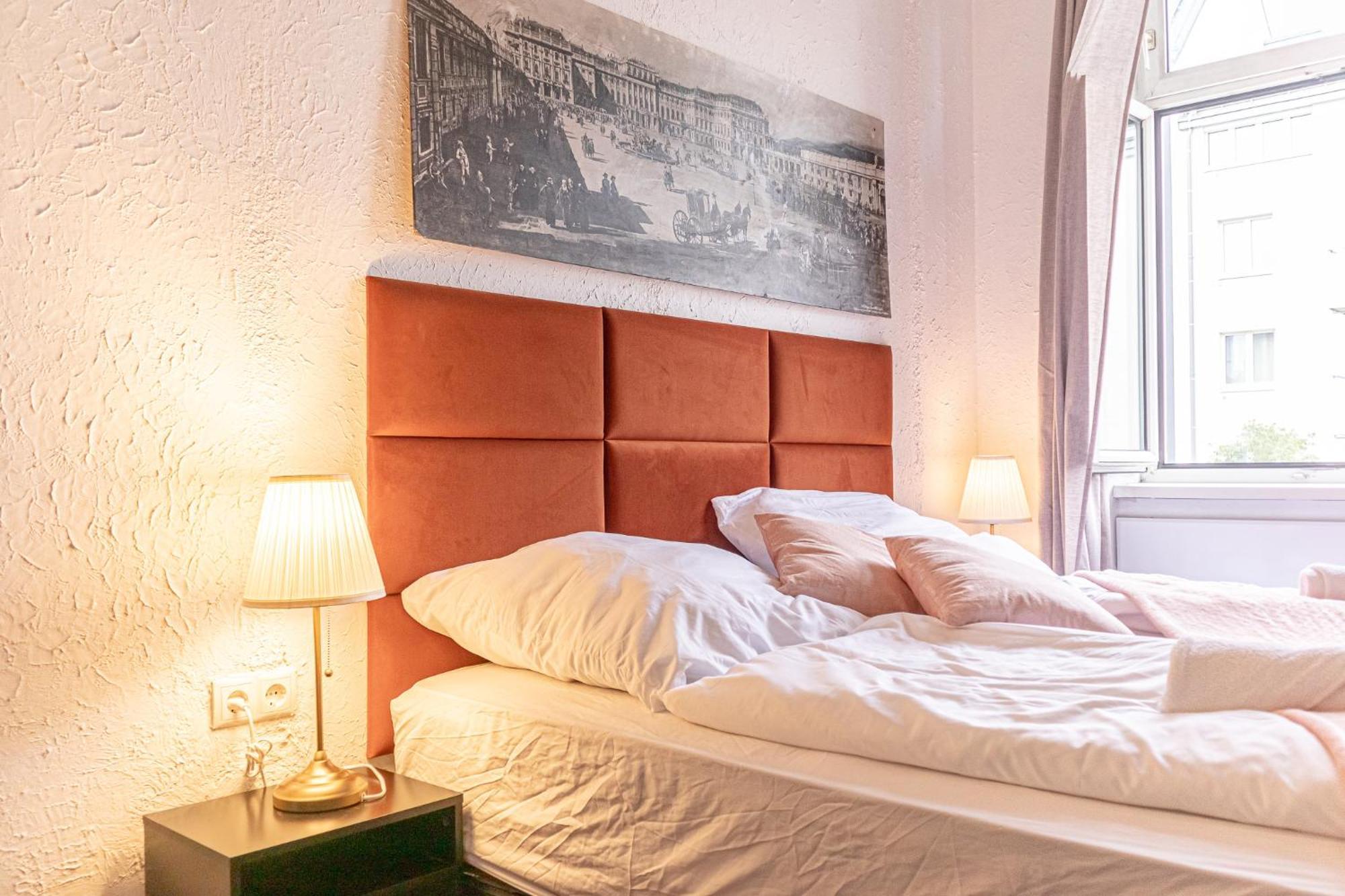 Friendly 2br Apt- Near U6 Station Am Schoepfwerk *