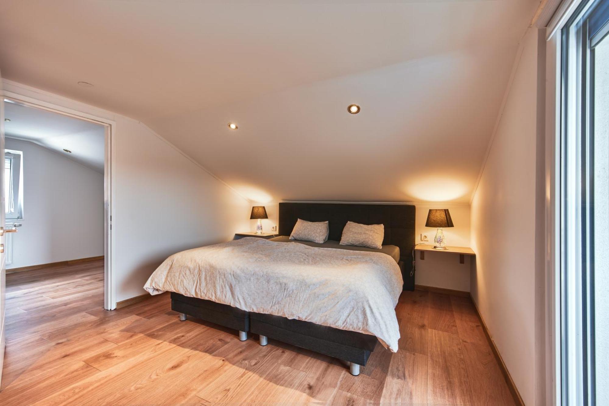 Luxurious 3bd In Prime Location Of W Jacuzzi Swimming Pool N Free Parking Vienna