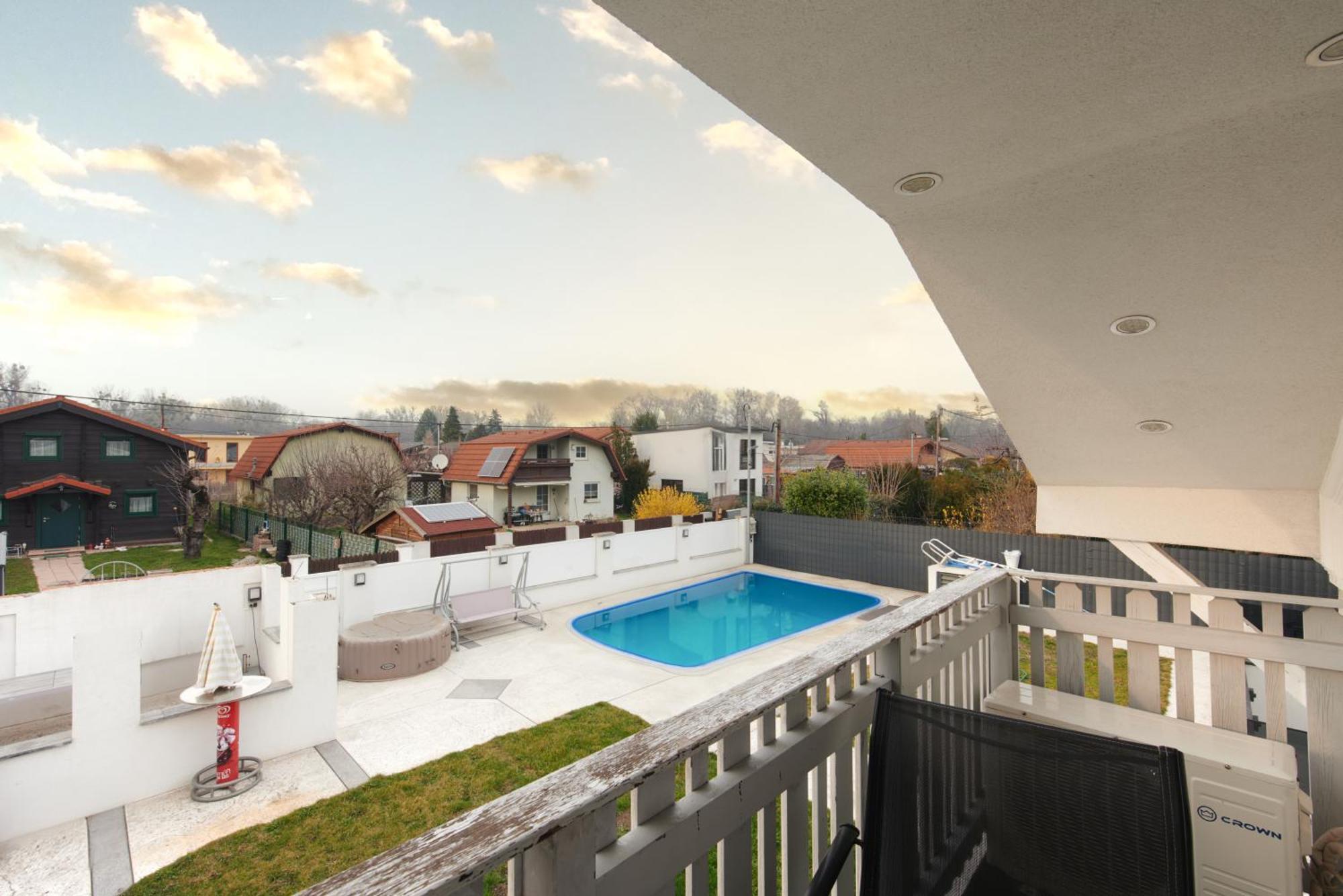 Apartment Luxurious 3bd In Prime Location Of W Jacuzzi Swimming Pool N Free Parking Vienna