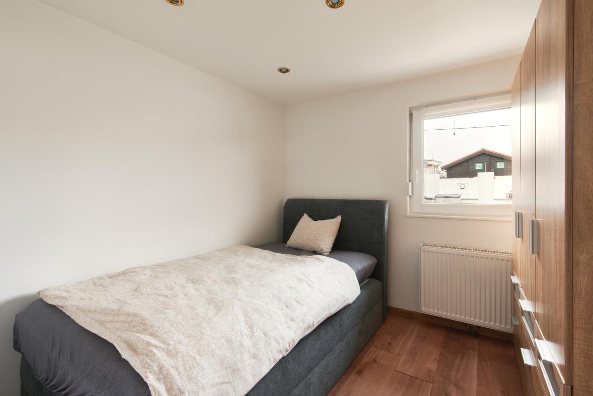 Luxurious 3bd In Prime Location Of W Jacuzzi Swimming Pool N Free Parking Vienna