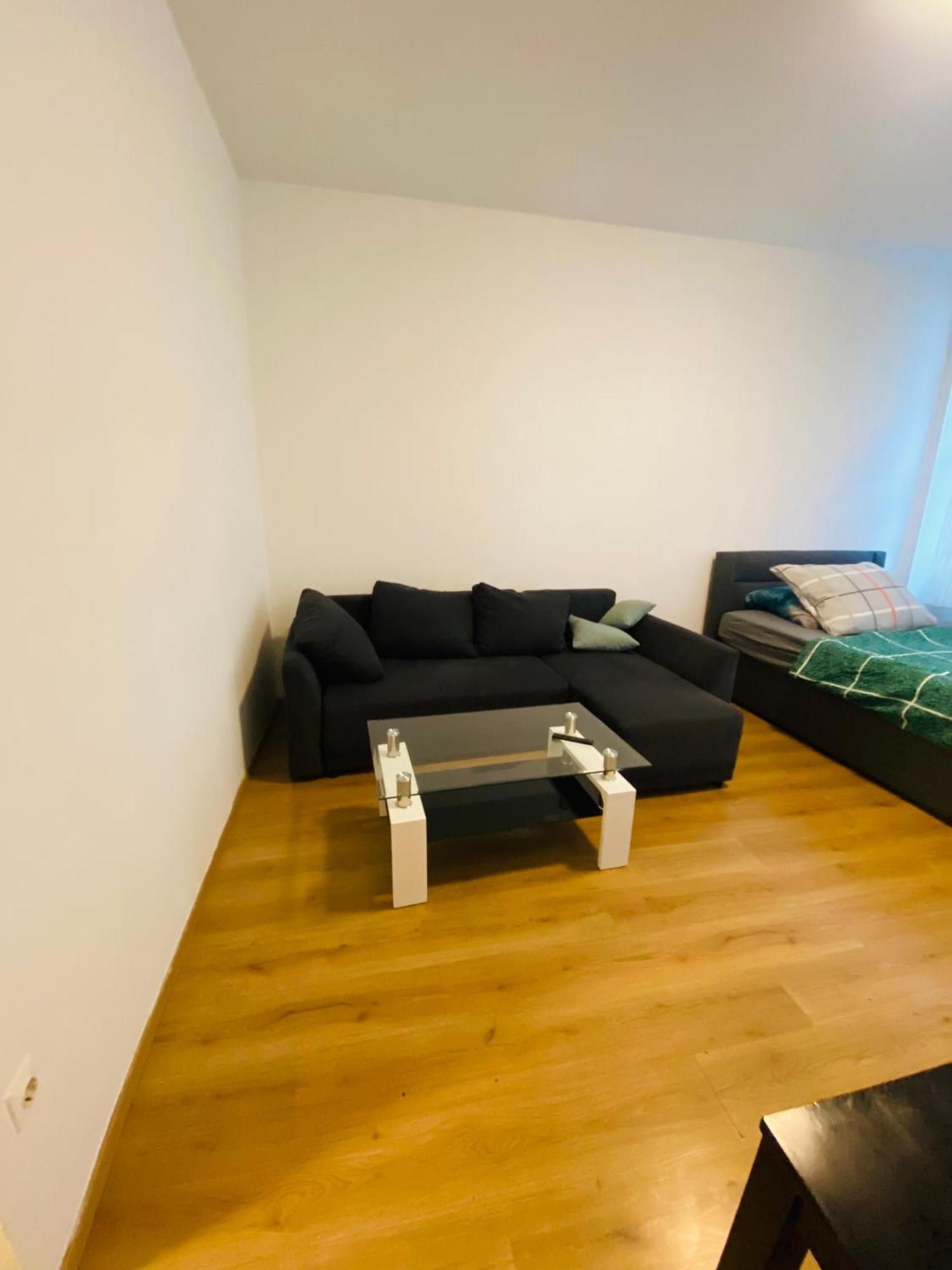 Neicapartmentgellergasse16 * Vienna