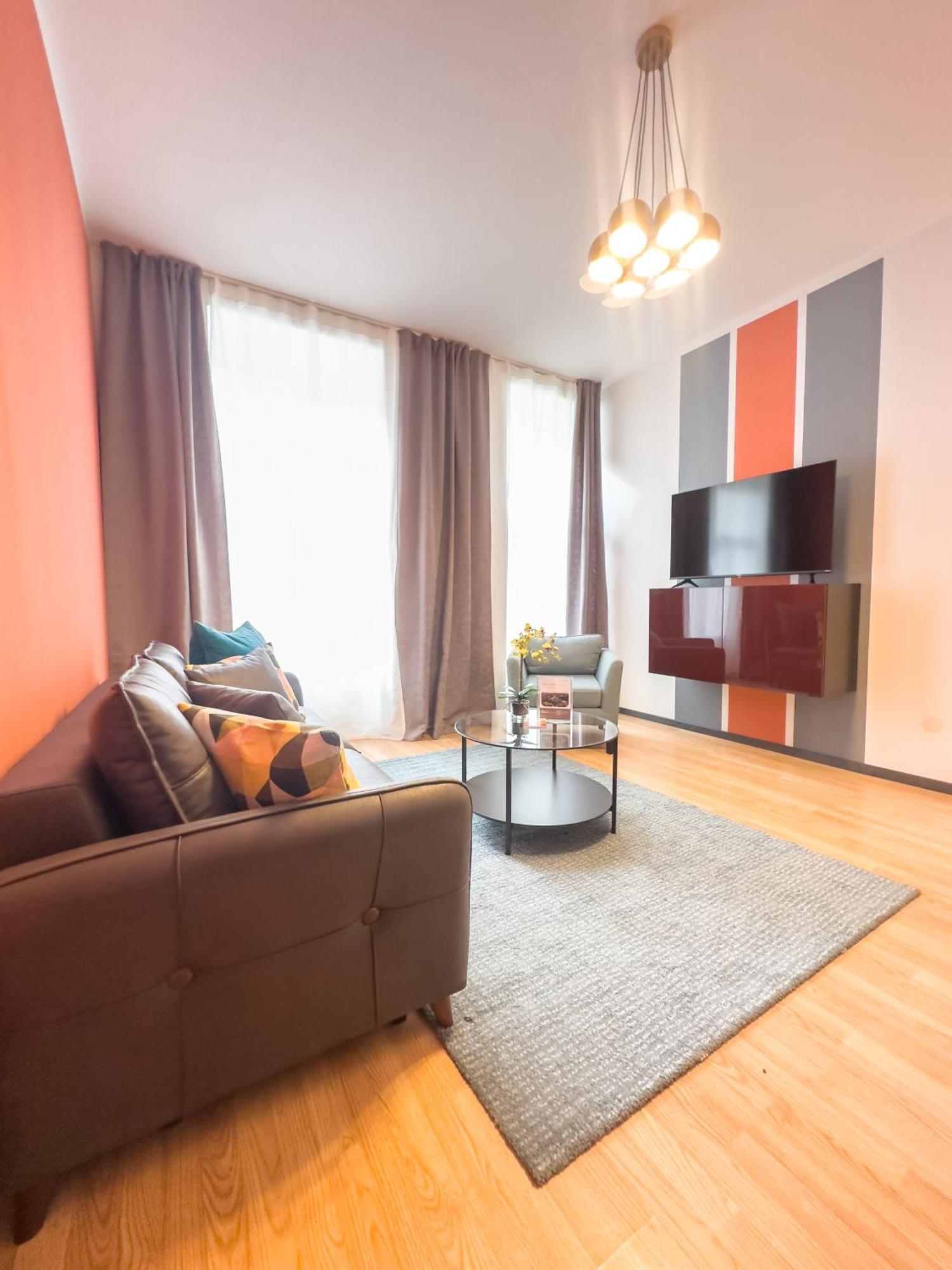 Delightful Westbahnhof Apartment Vienna