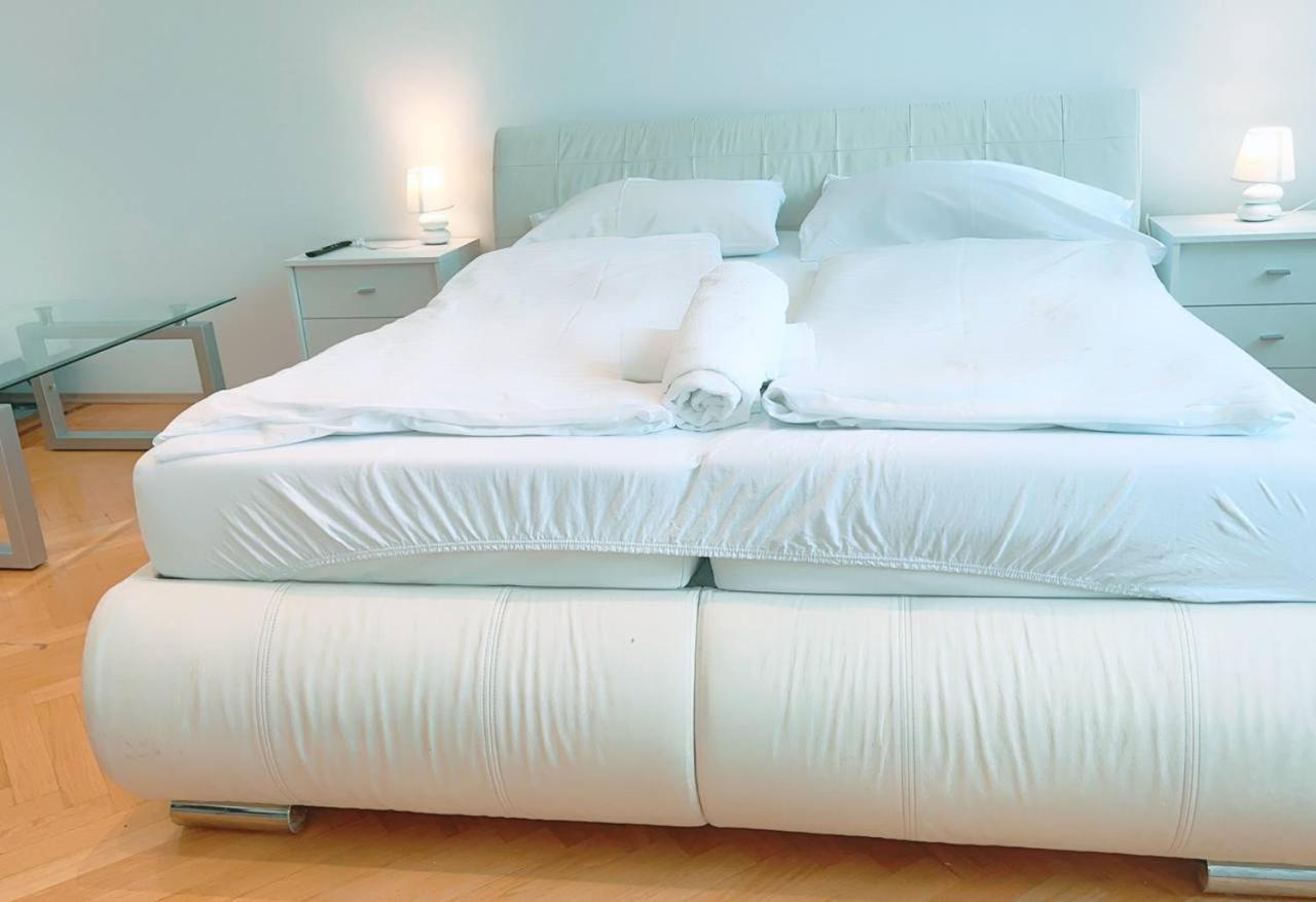 Homestay Cozy In Keplerplatz Kp T *