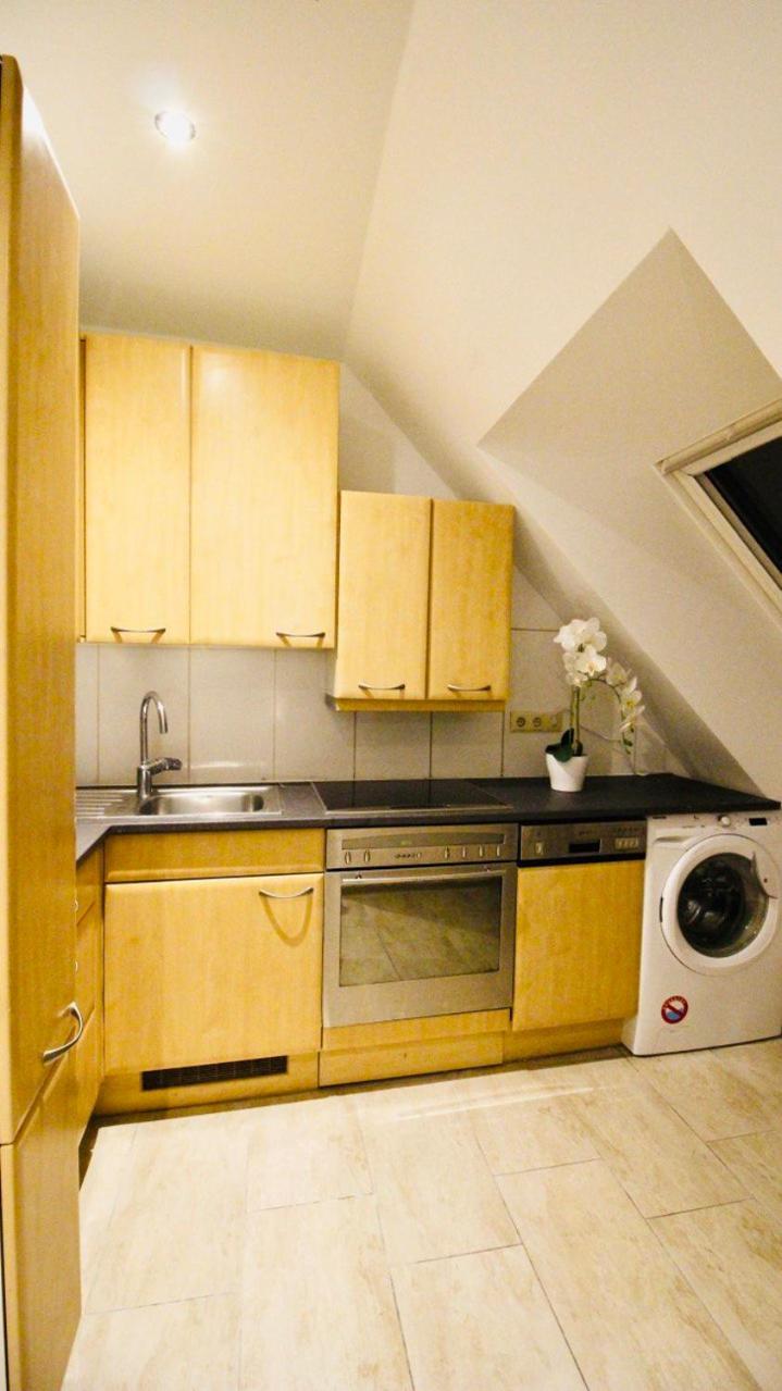 Homestay Cozy In Center Dw19 *