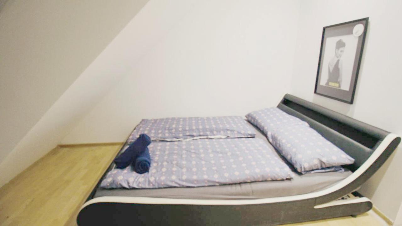 Cozy In Center Dw19 Homestay *